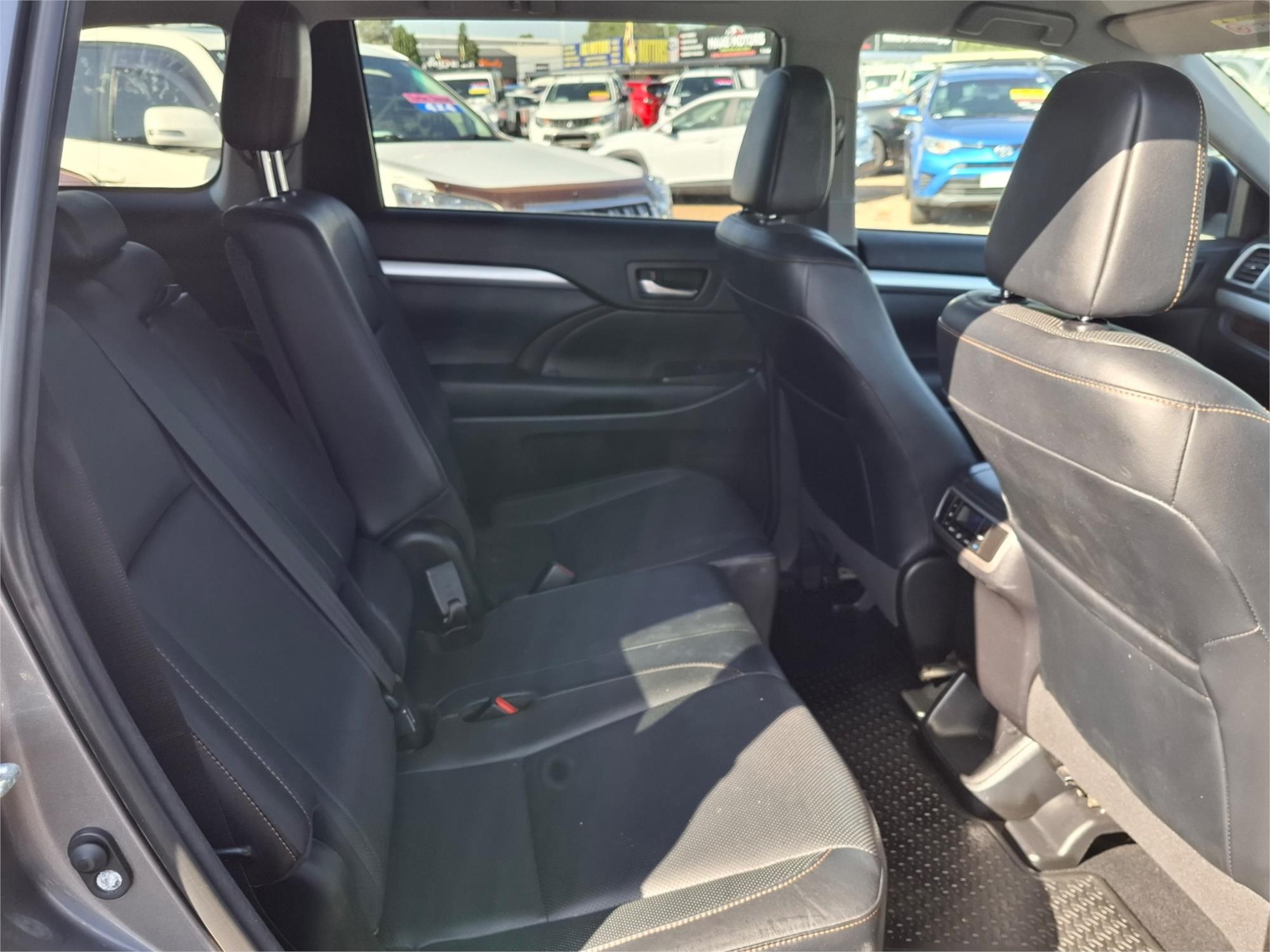 2018 TOYOTA KLUGER GSU50R MY17 GXL (4x2) 8 SP AUTOMATIC 4D WAGON