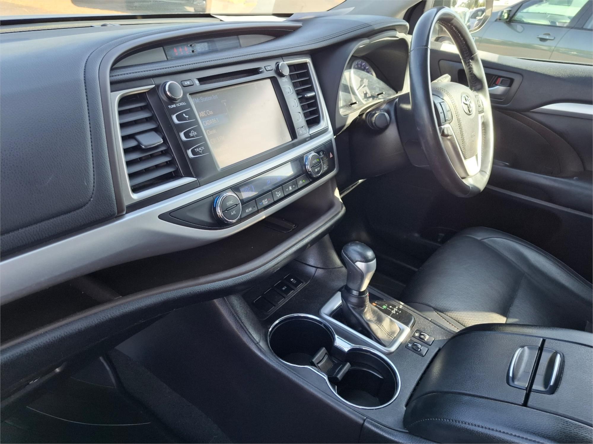 2018 TOYOTA KLUGER GSU50R MY17 GXL (4x2) 8 SP AUTOMATIC 4D WAGON