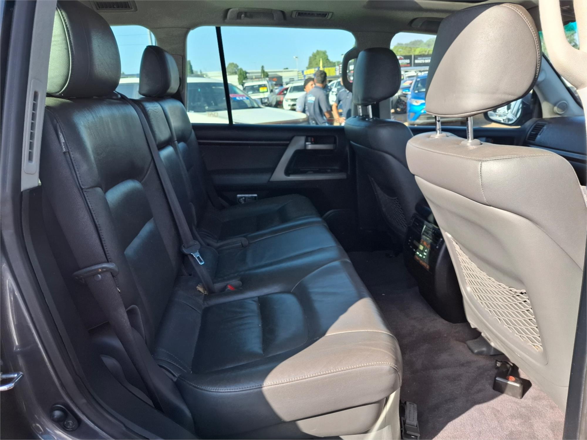 2008 TOYOTA LANDCRUISER VDJ200R SAHARA (4x4) 6 SP AUTOMATIC 4D WAGON
