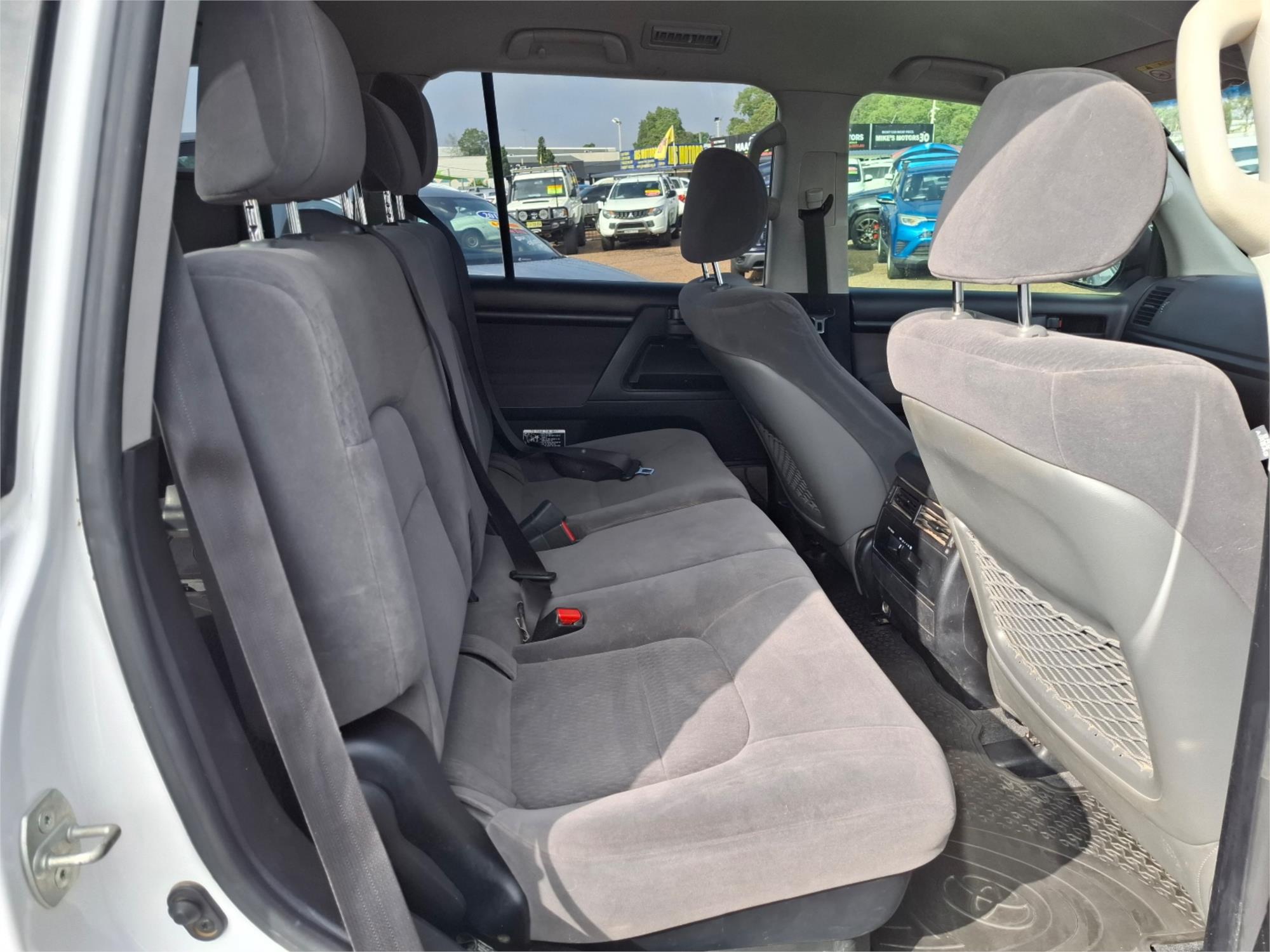 2017 TOYOTA LANDCRUISER VDJ200R MY16 GXL (4x4) 6 SP AUTOMATIC 4D WAGON