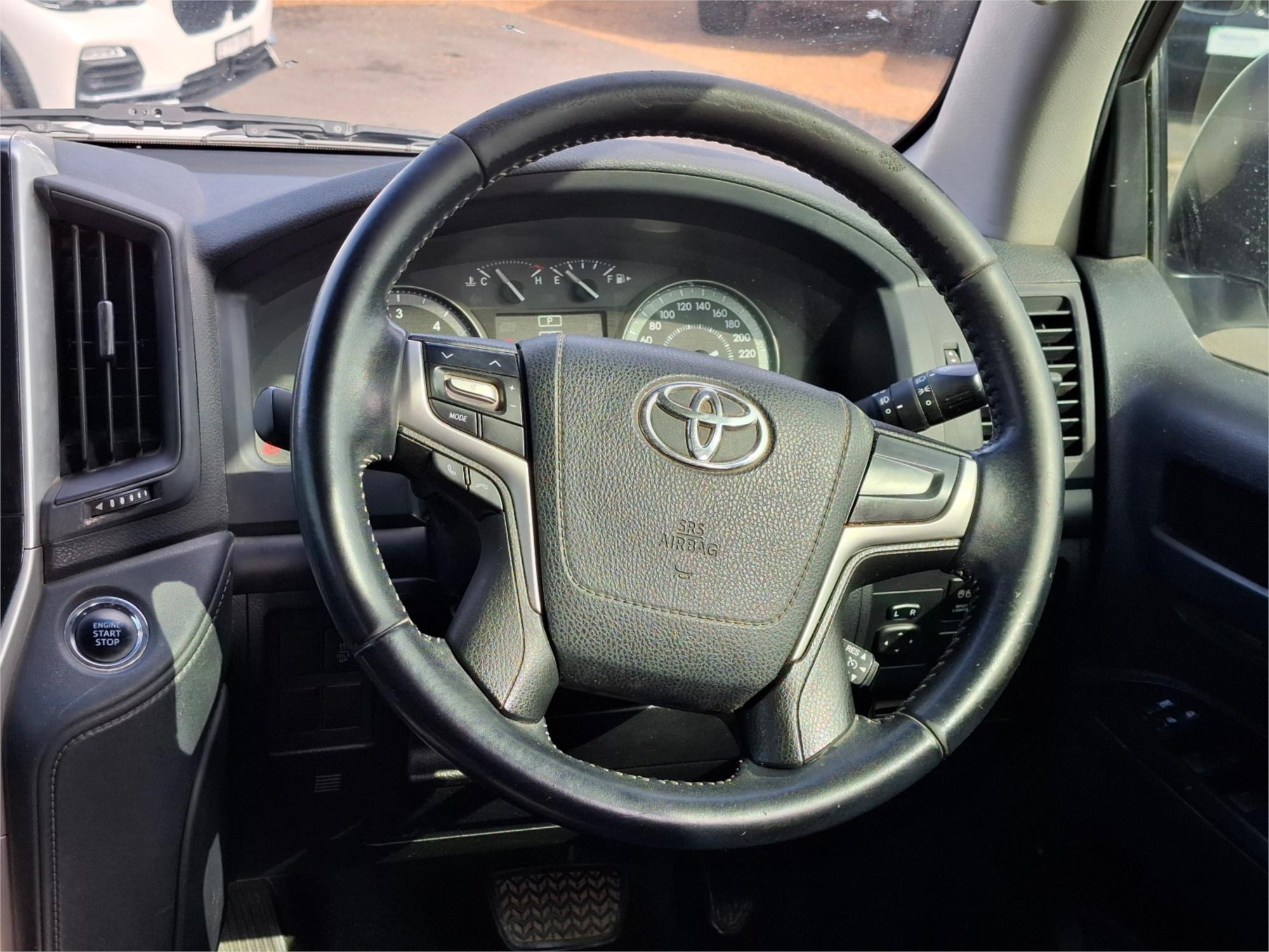 2017 TOYOTA LANDCRUISER VDJ200R MY16 GXL (4x4) 6 SP AUTOMATIC 4D WAGON