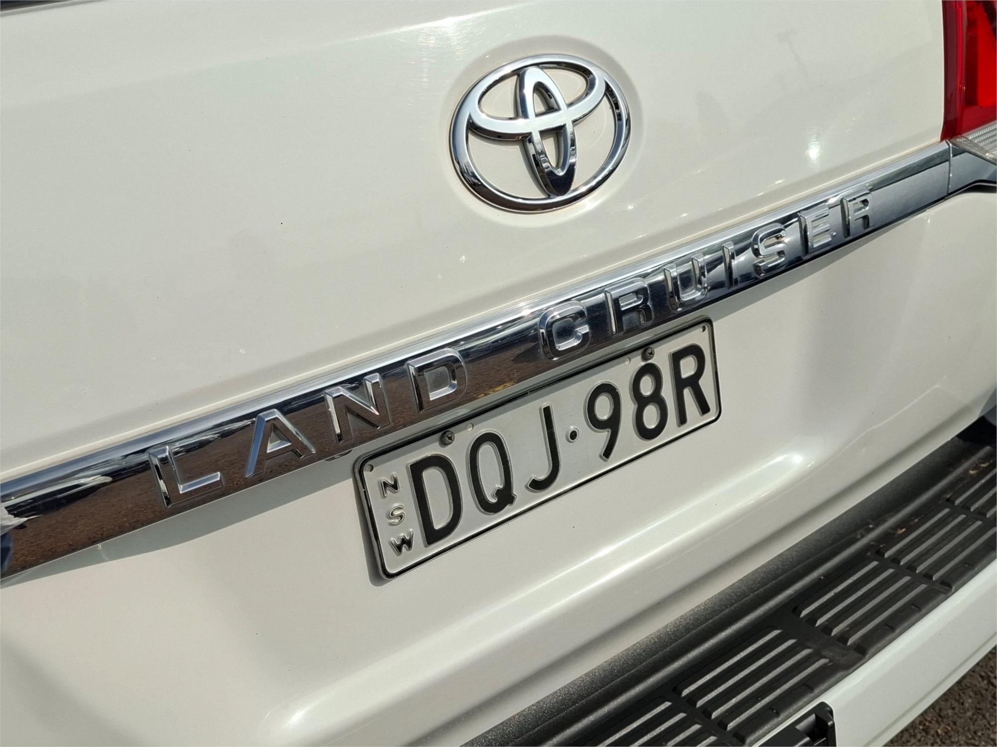 2017 TOYOTA LANDCRUISER VDJ200R MY16 GXL (4x4) 6 SP AUTOMATIC 4D WAGON