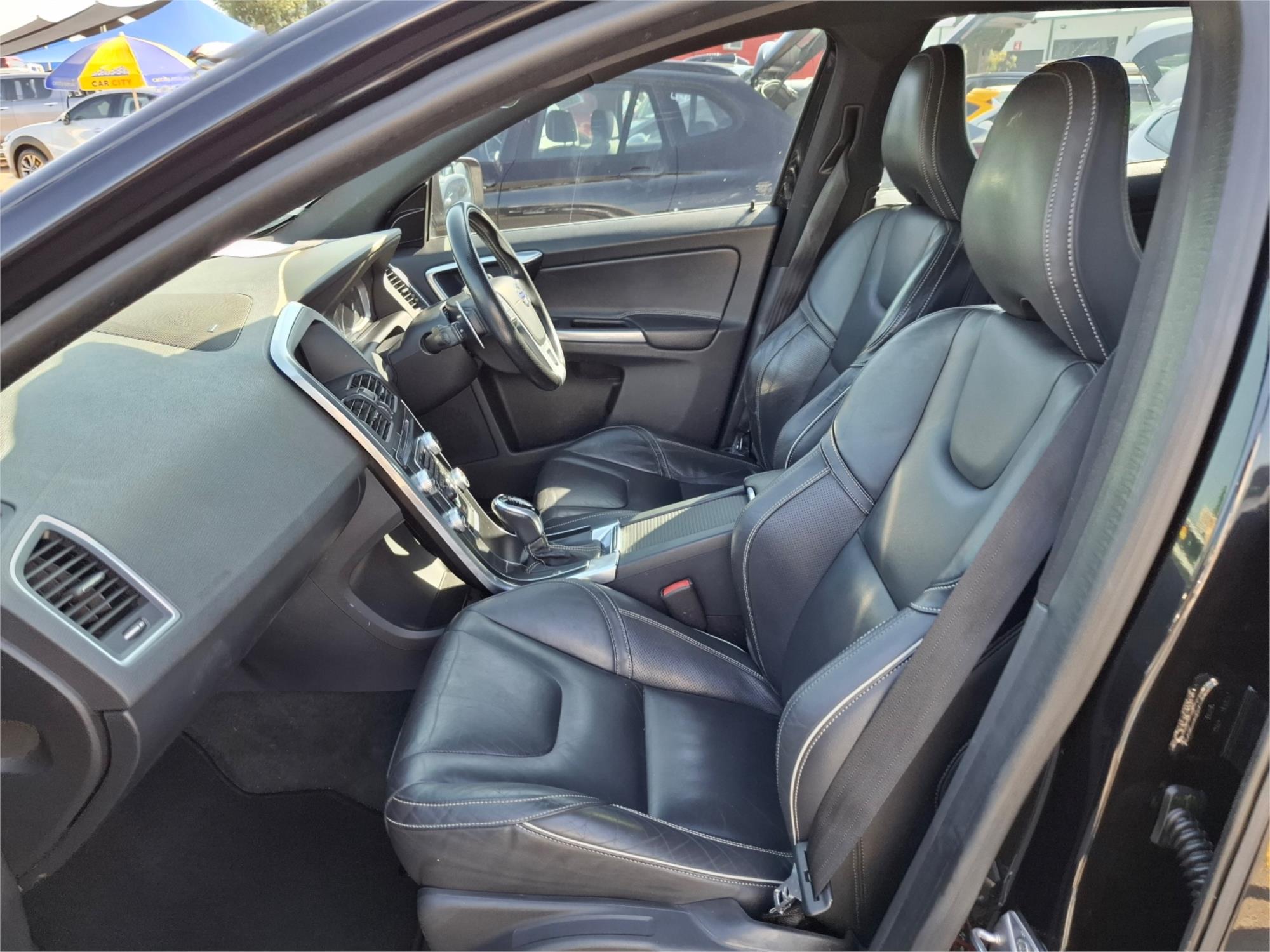 2015 VOLVO XC60 DZ MY15 T6 LUXURY 6 SP AUTOMATIC GEARTRONIC 4D WAGON