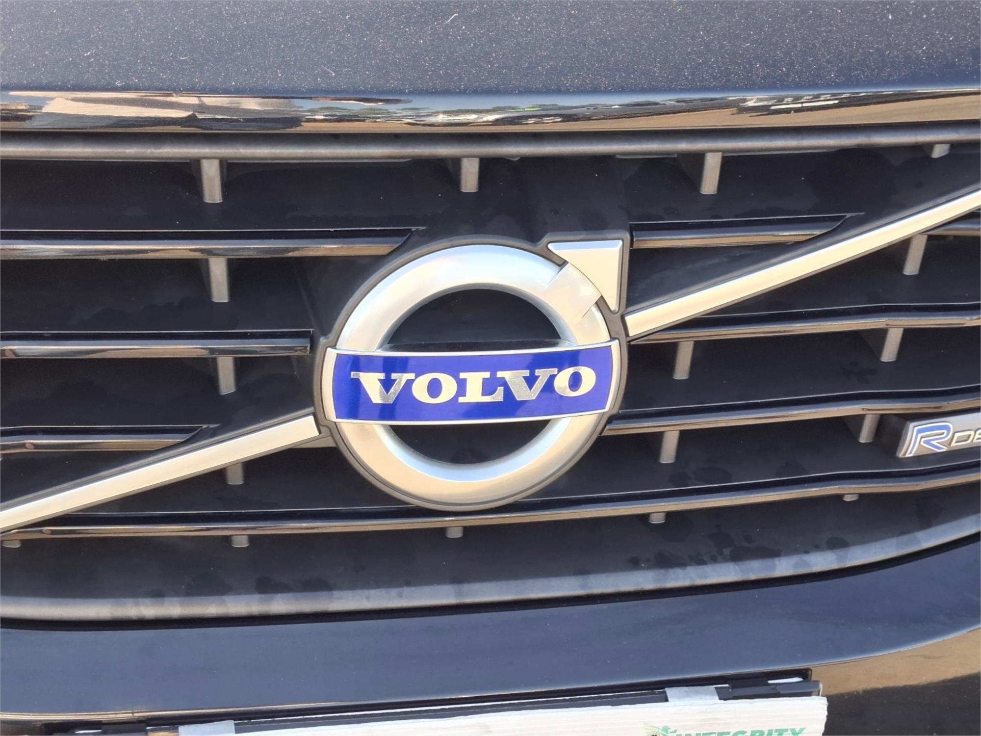 2015 VOLVO XC60 DZ MY15 T6 LUXURY 6 SP AUTOMATIC GEARTRONIC 4D WAGON