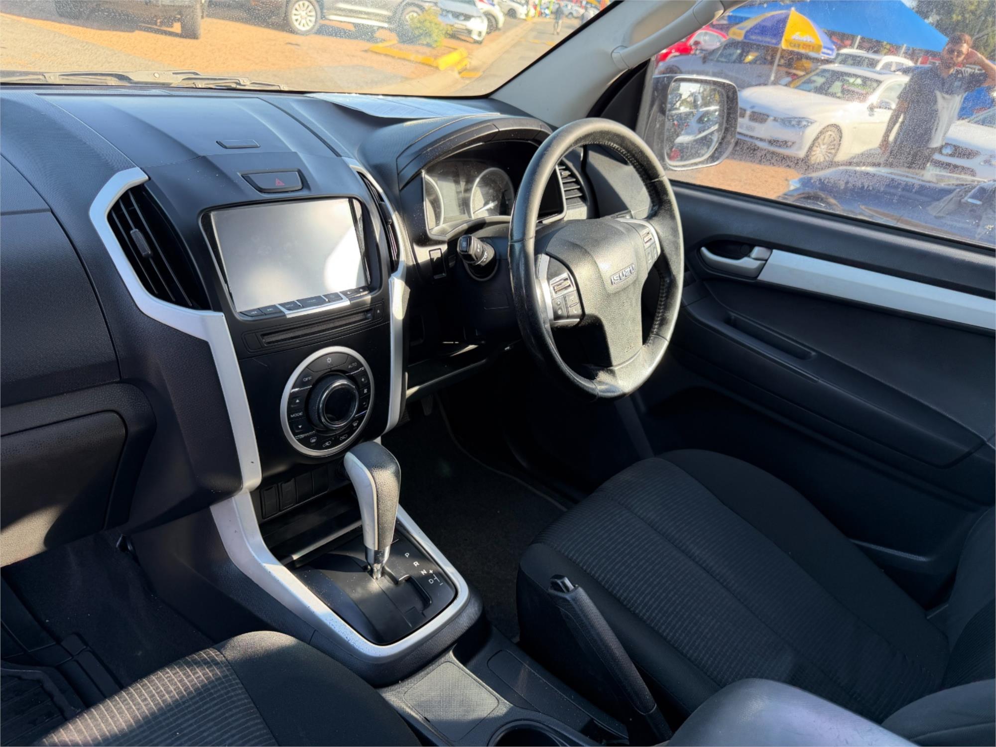 2016 ISUZU D-MAX TF MY15.5 LS-U HI-RIDE (4x4) 5 SP AUTOMATIC CREW CAB UTILITY