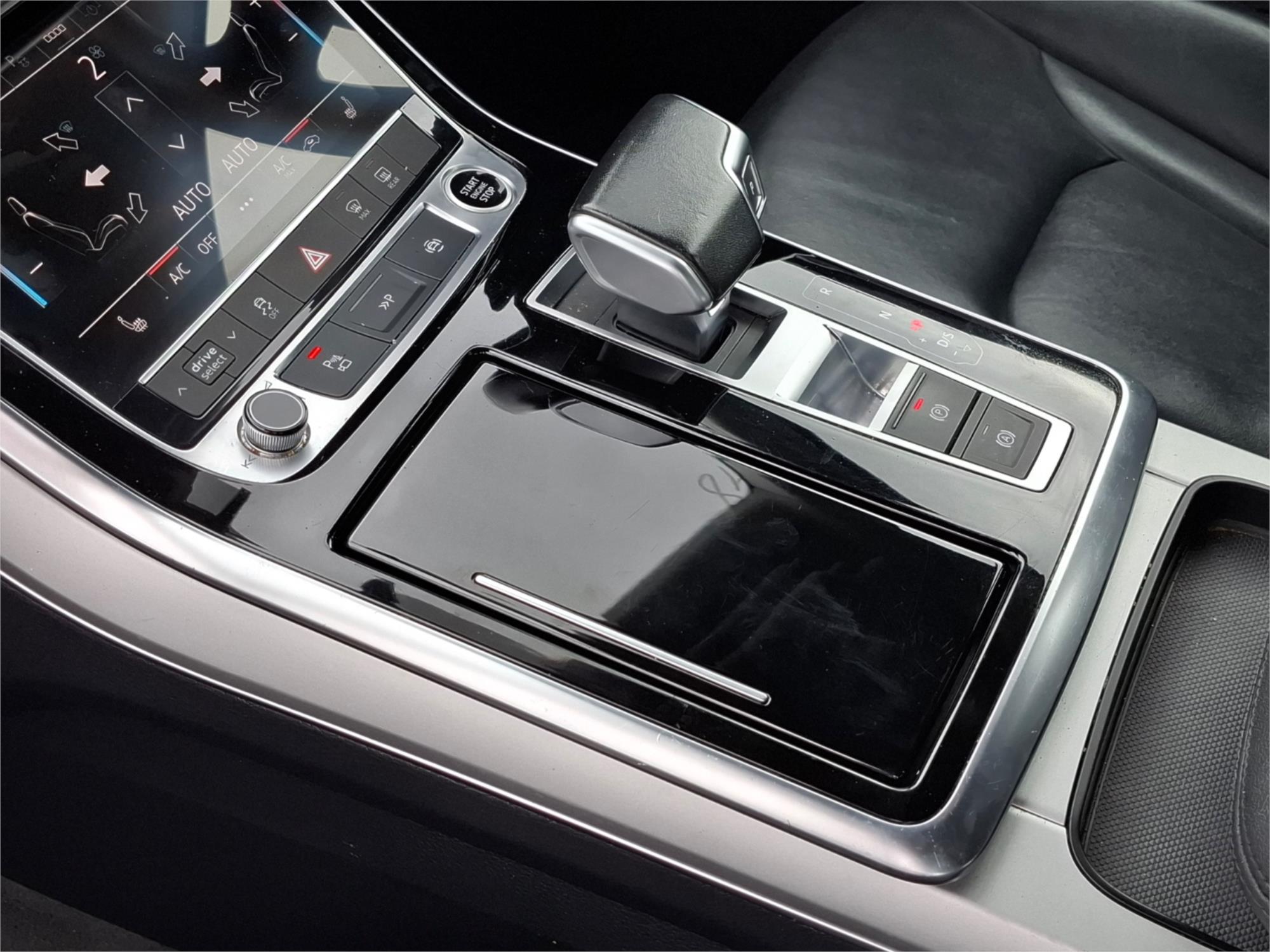 2021 AUDI Q7 4M MY20 45 TDI QUATTRO MHEV 8 SP AUTOMATIC TIPTRONIC 4D WAGON