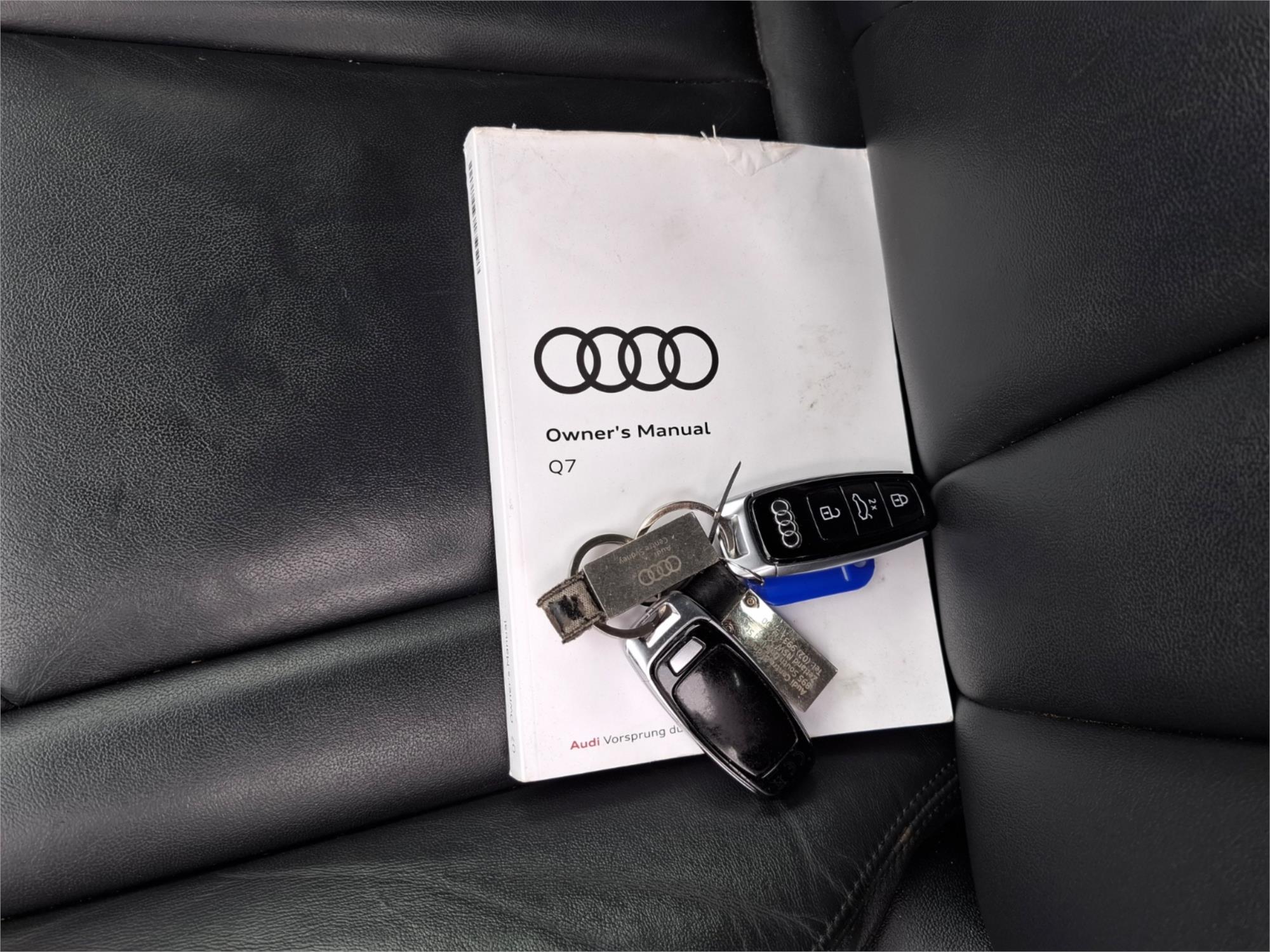 2021 AUDI Q7 4M MY20 45 TDI QUATTRO MHEV 8 SP AUTOMATIC TIPTRONIC 4D WAGON