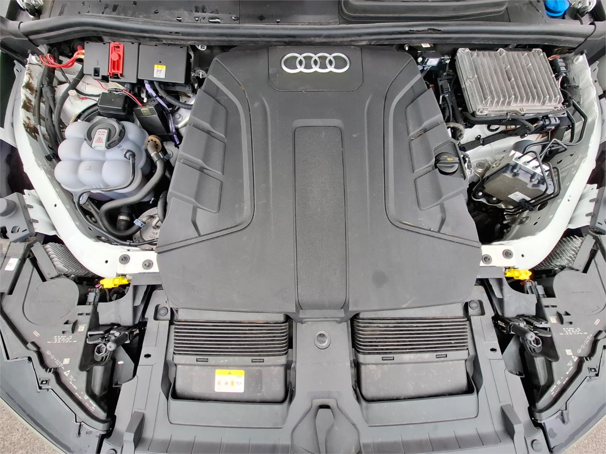 2021 AUDI Q7 4M MY20 45 TDI QUATTRO MHEV 8 SP AUTOMATIC TIPTRONIC 4D WAGON
