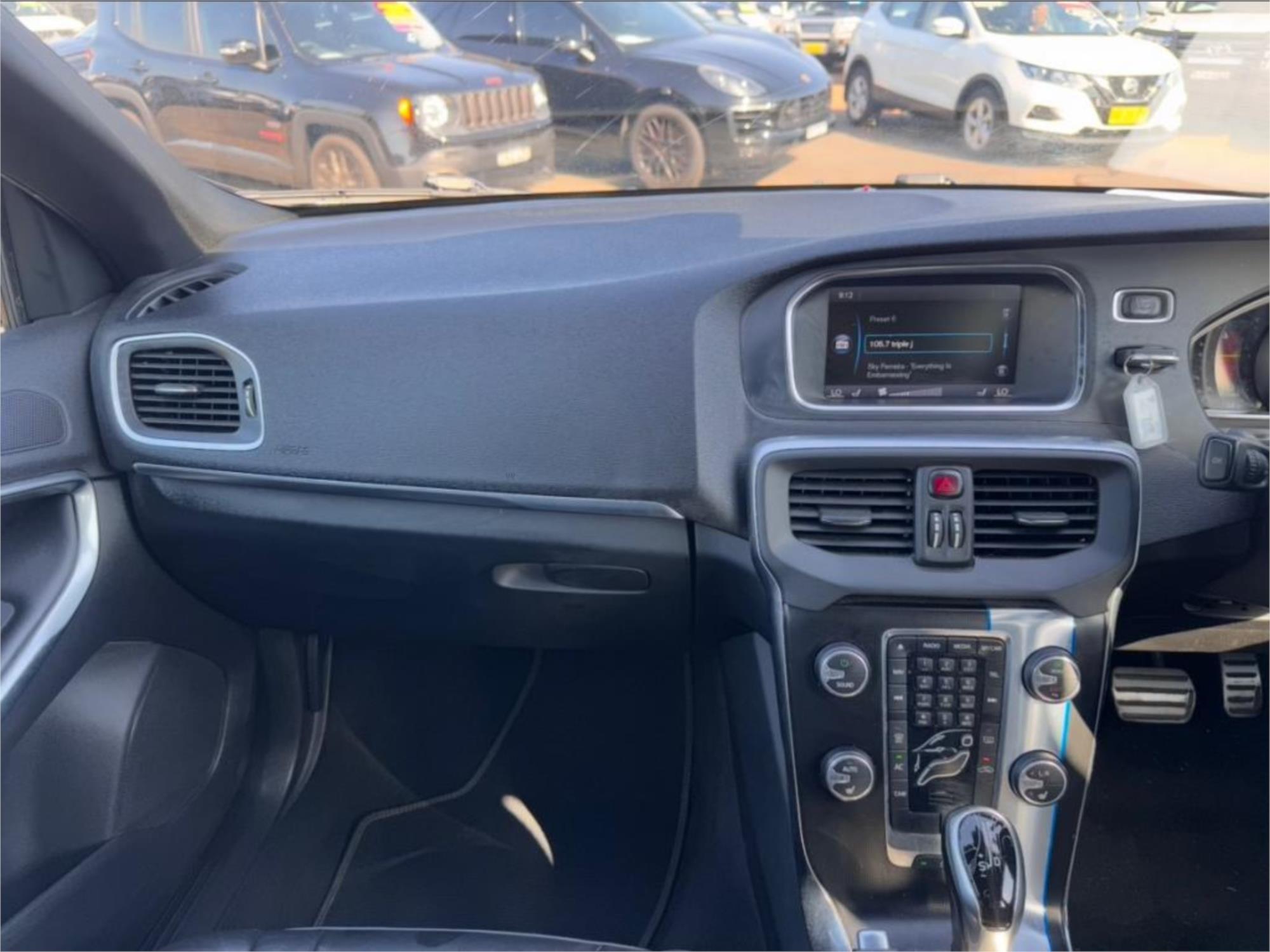 2014 VOLVO V40 M T5 R-DESIGN 6 SP AUTOMATIC 5D HATCHBACK