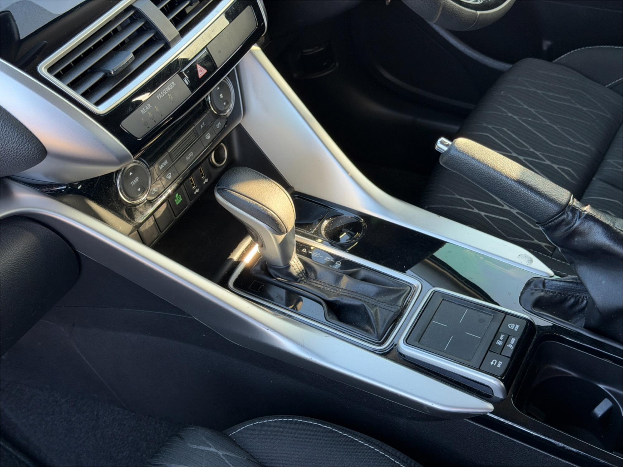 2018 MITSUBISHI ECLIPSE CROSS YA MY19 BLACK EDITION (2WD) CONTINUOUS VARIABLE 4D WAGON