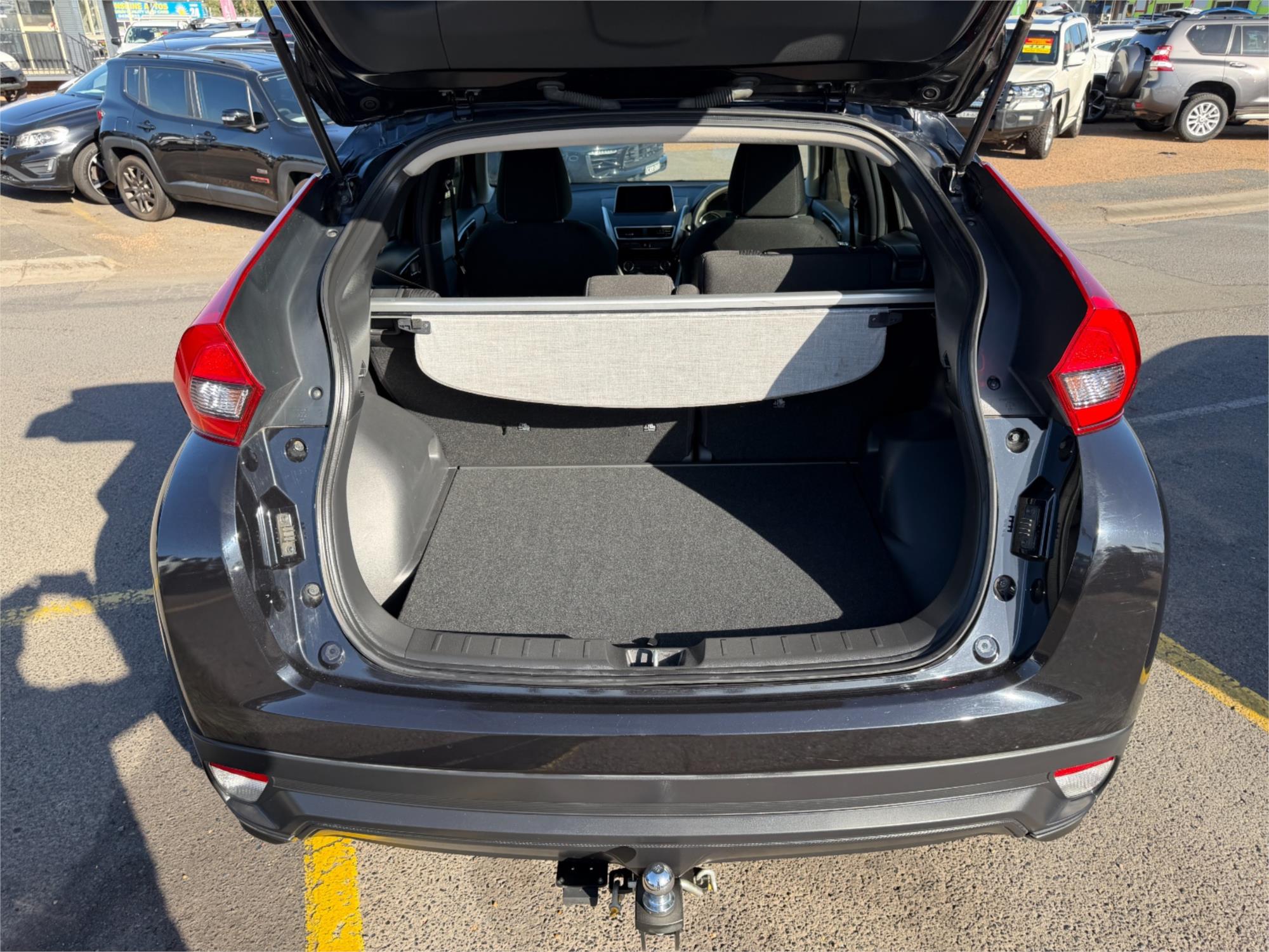 2018 MITSUBISHI ECLIPSE CROSS YA MY19 BLACK EDITION (2WD) CONTINUOUS VARIABLE 4D WAGON