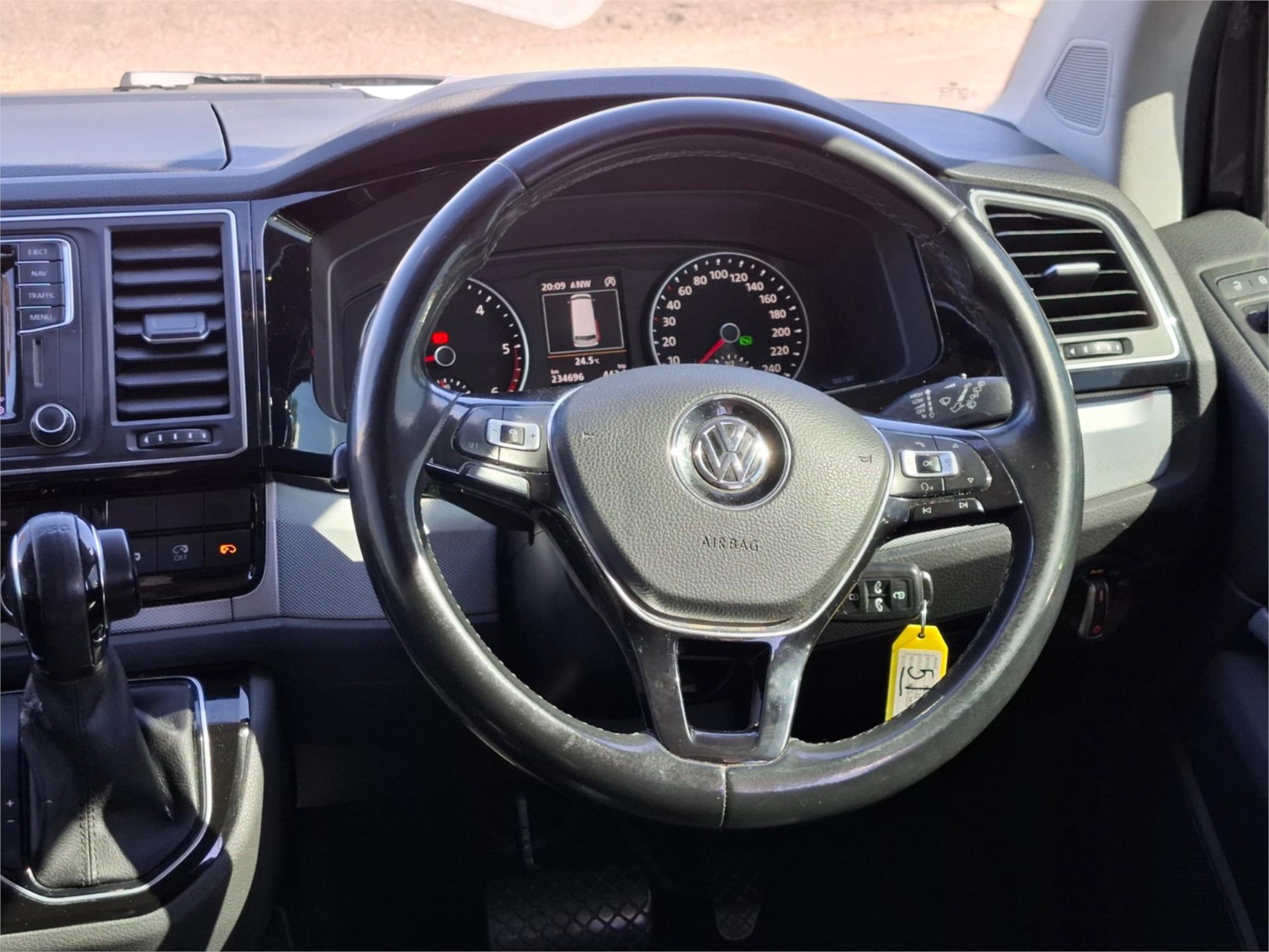 2016 VOLKSWAGEN MULTIVAN T6 MY16 EXECUTIVE TDI450 LWB 7 SP AUTO DIRECT SHIFT 4D WAGON
