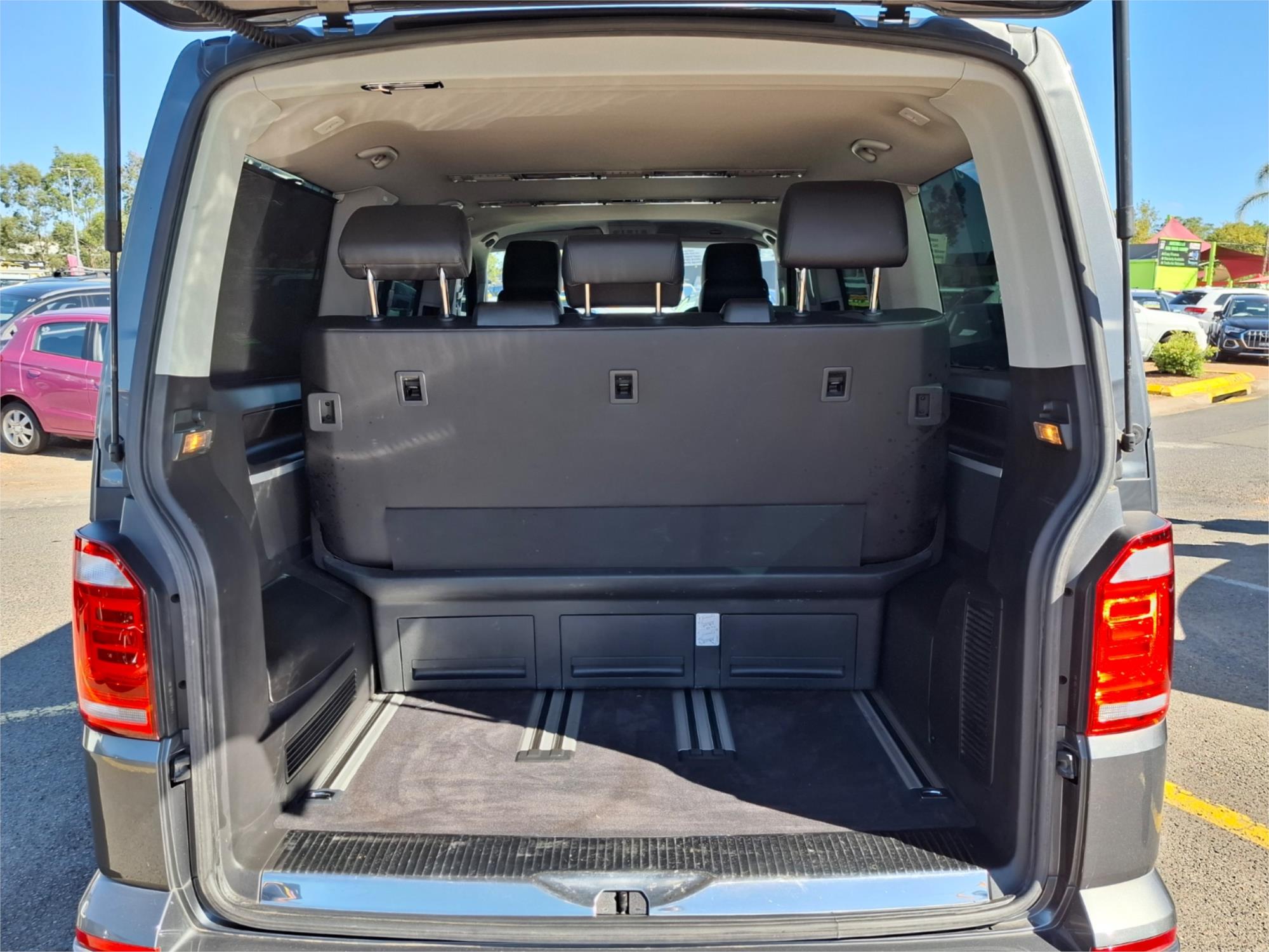 2016 VOLKSWAGEN MULTIVAN T6 MY16 EXECUTIVE TDI450 LWB 7 SP AUTO DIRECT SHIFT 4D WAGON