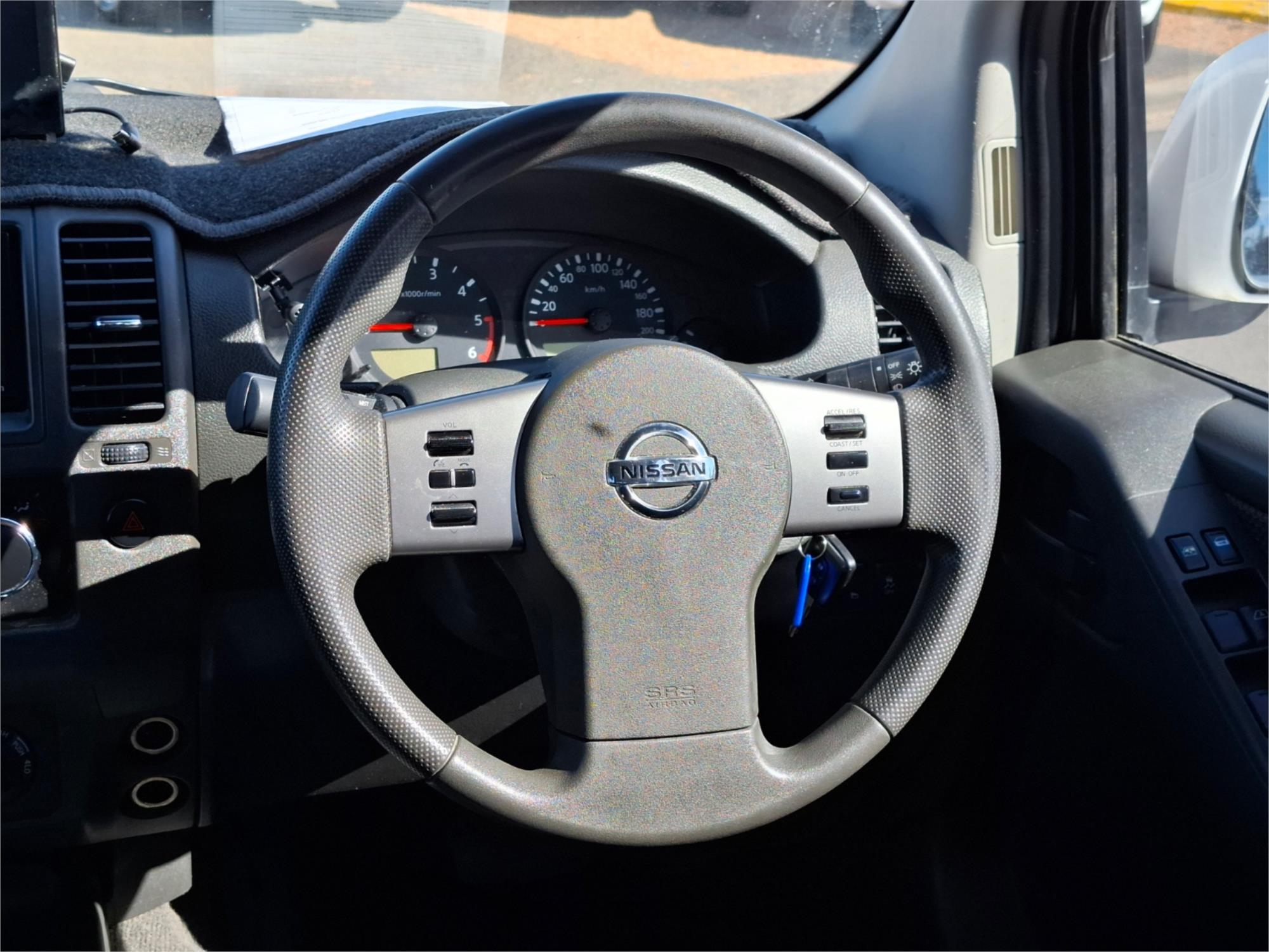 2015 NISSAN NAVARA D40 RX SILVERLINE SE (4x4) 5 SP AUTOMATIC DUAL CAB P/UP
