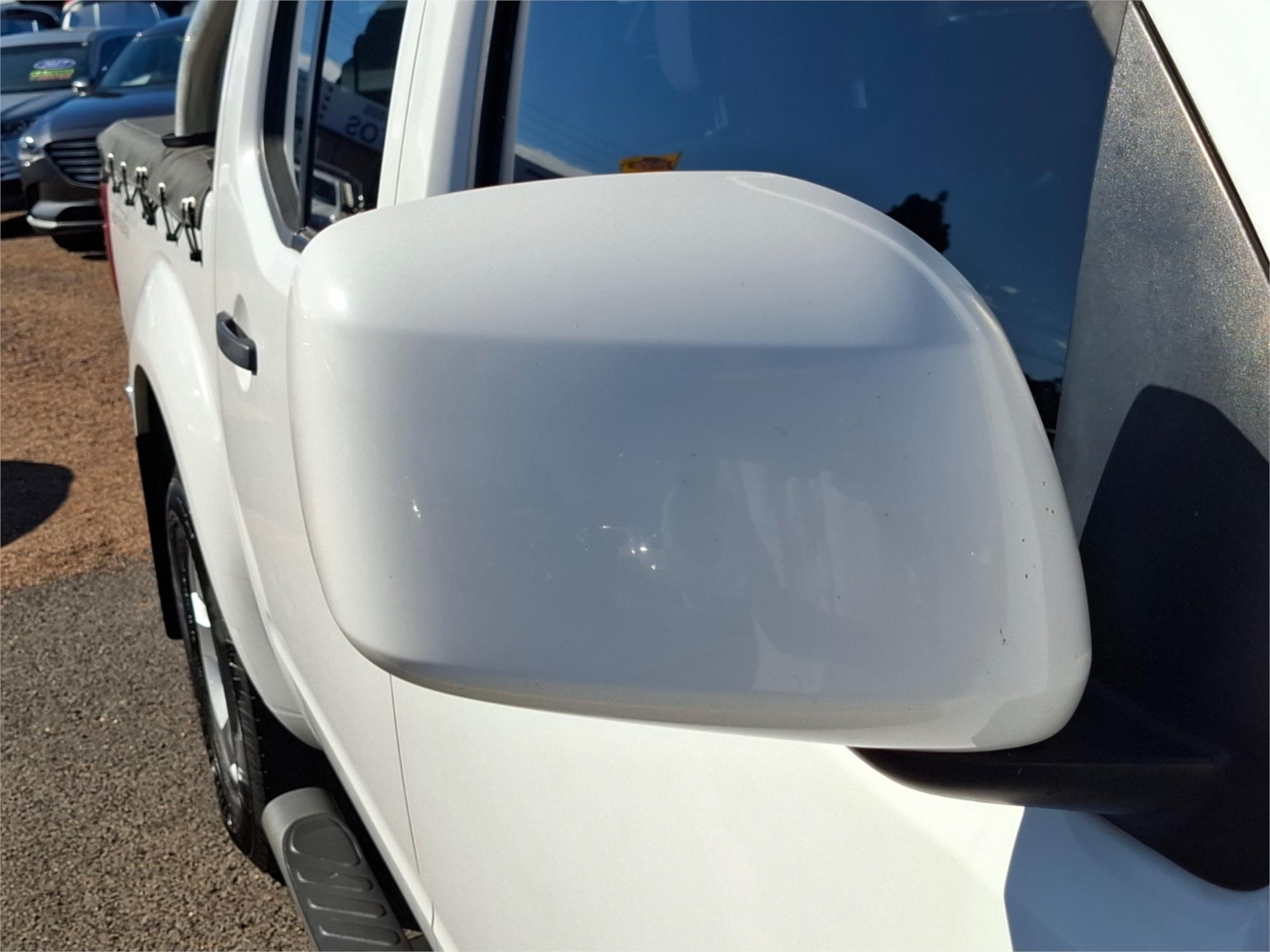 2015 NISSAN NAVARA D40 RX SILVERLINE SE (4x4) 5 SP AUTOMATIC DUAL CAB P/UP