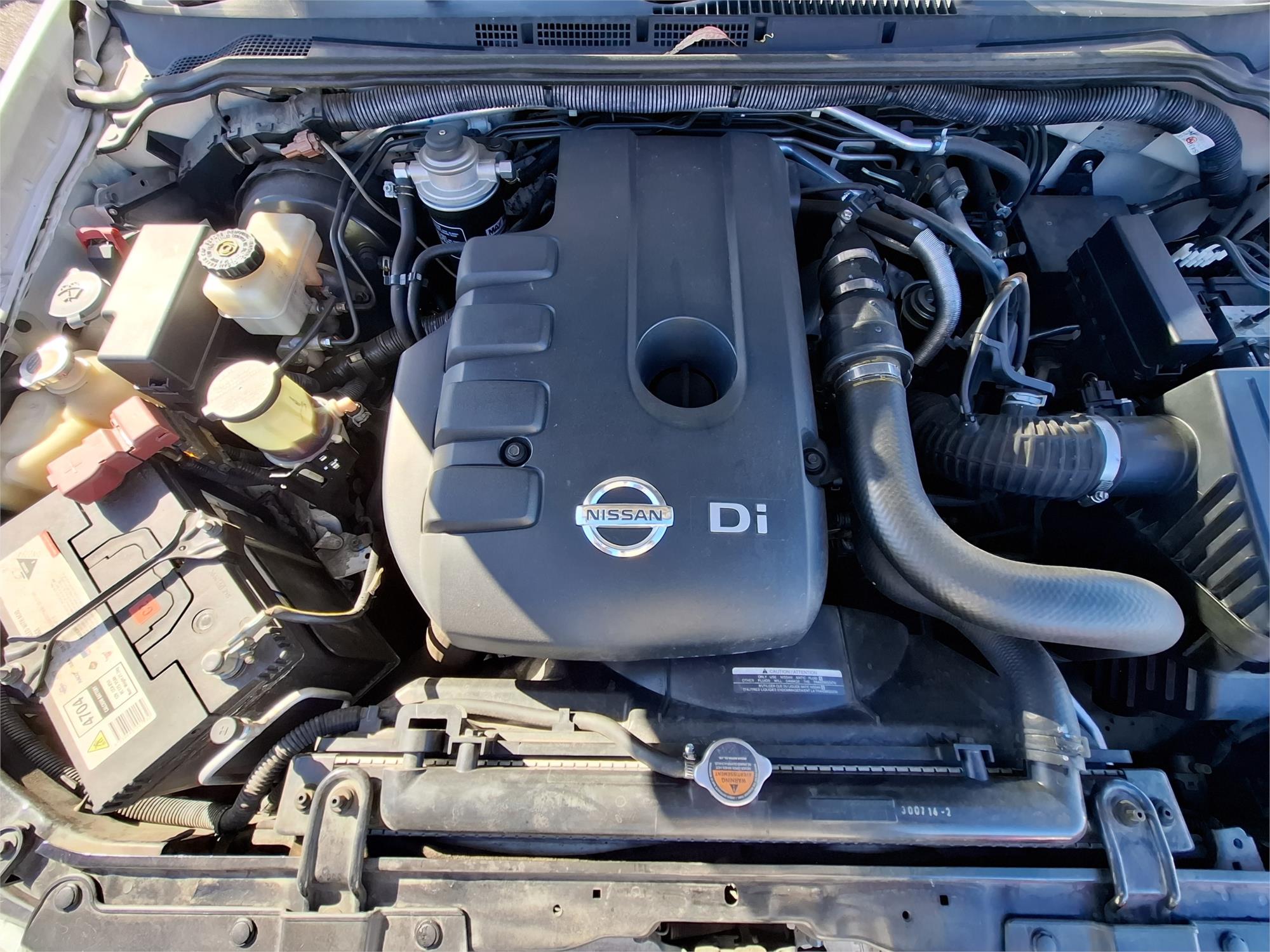 2015 NISSAN NAVARA D40 RX SILVERLINE SE (4x4) 5 SP AUTOMATIC DUAL CAB P/UP