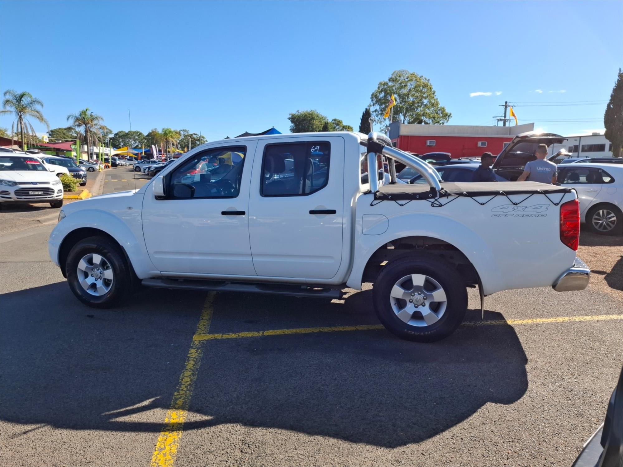 2015 NISSAN NAVARA D40 RX SILVERLINE SE (4x4) 5 SP AUTOMATIC DUAL CAB P/UP