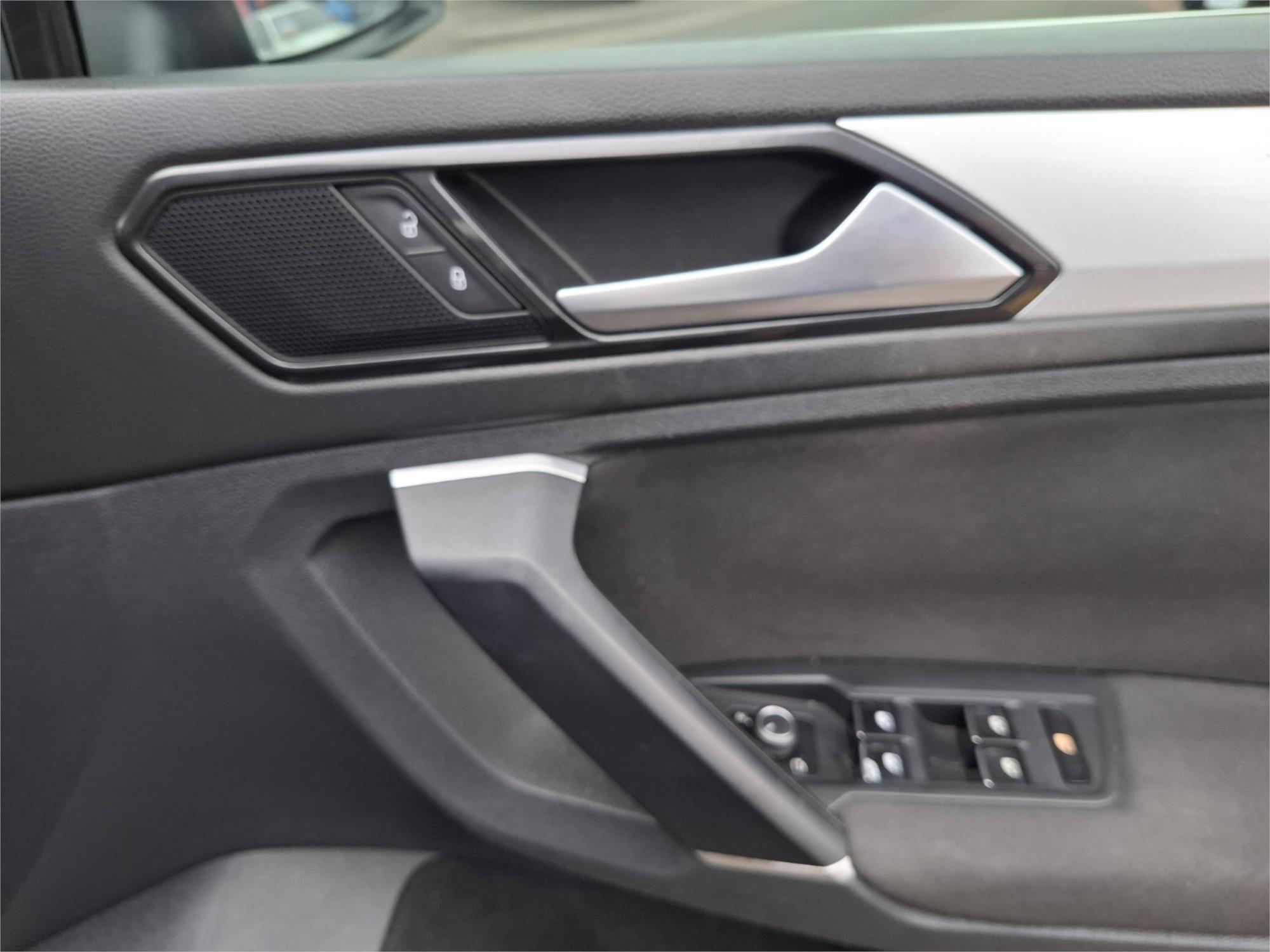 2018 VOLKSWAGEN TIGUAN 5NA MY18 110 TSI COMFORTLINE 6 SP AUTO DIRECT SHIFT 4D WAGON
