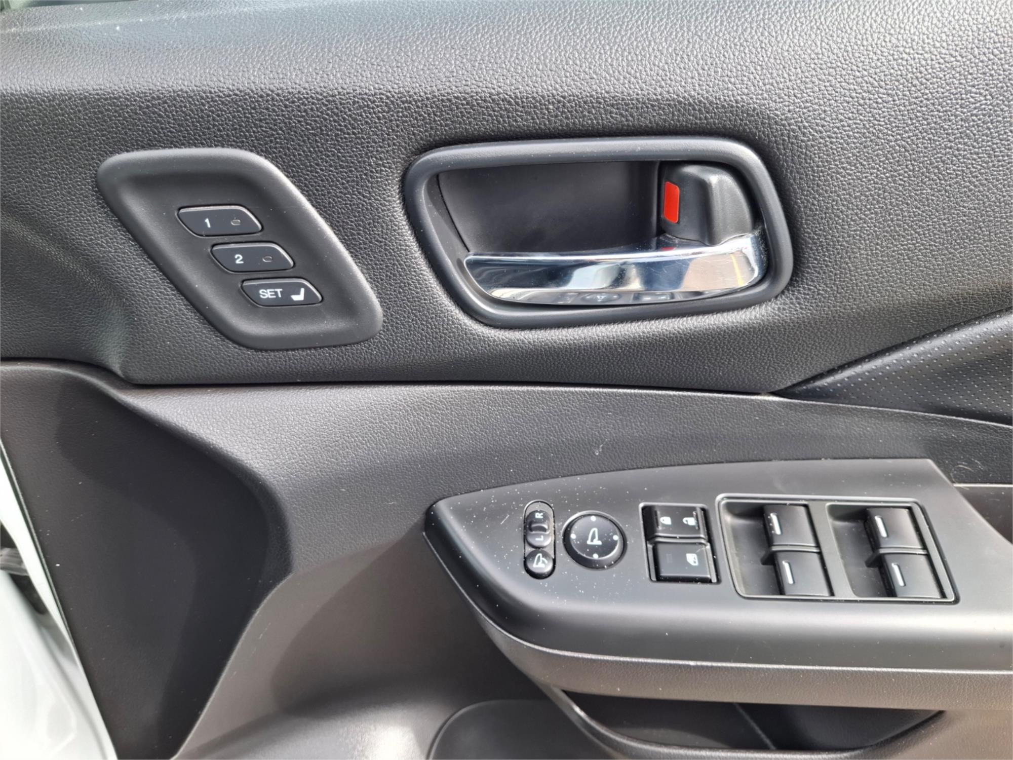 2014 HONDA CR-V 30 MY14 DTi-L (4x4) 5 SP AUTOMATIC 4D WAGON