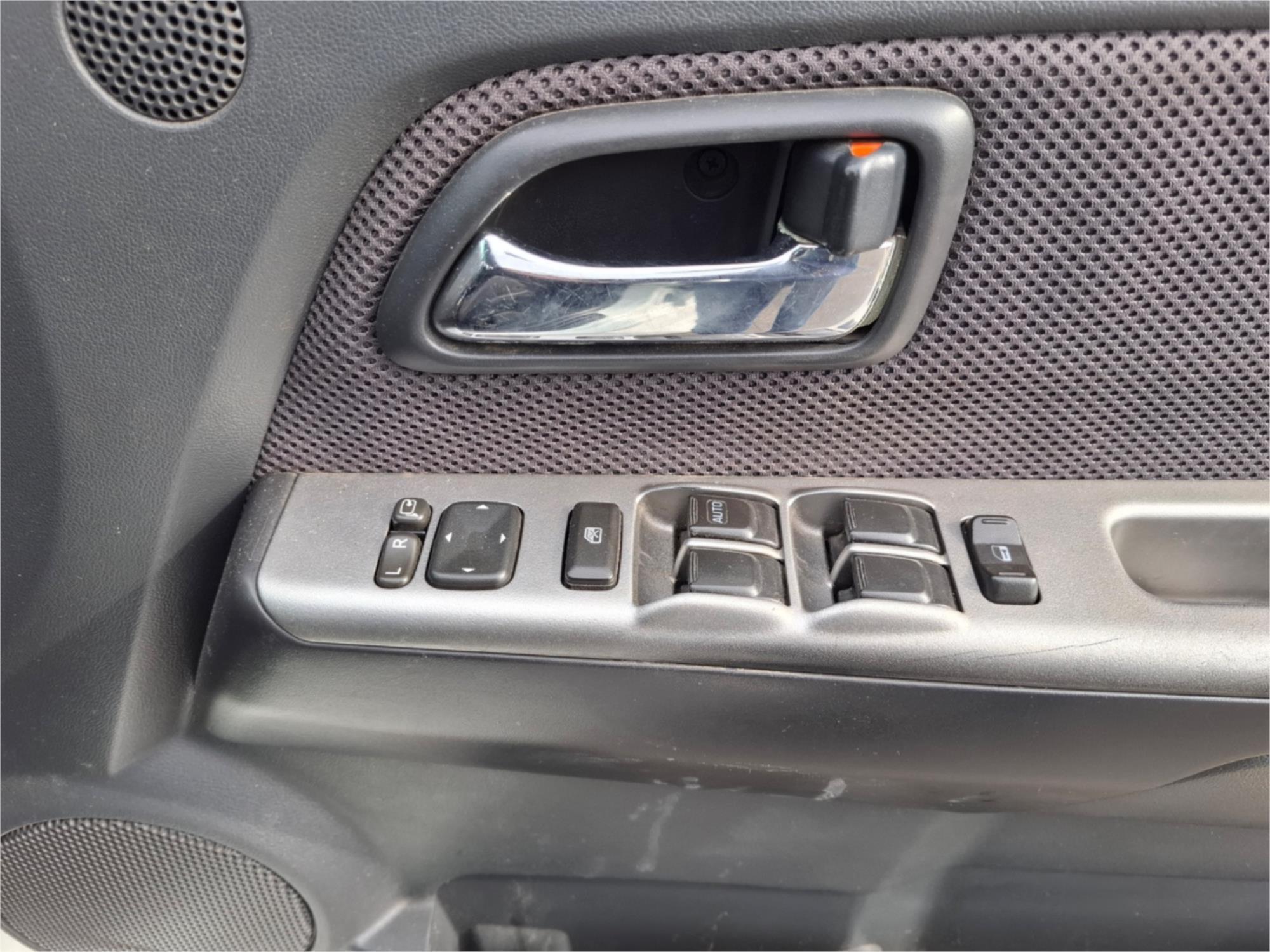 2010 ISUZU D-MAX TF SX (4x2) 5 SP MANUAL C/CHAS