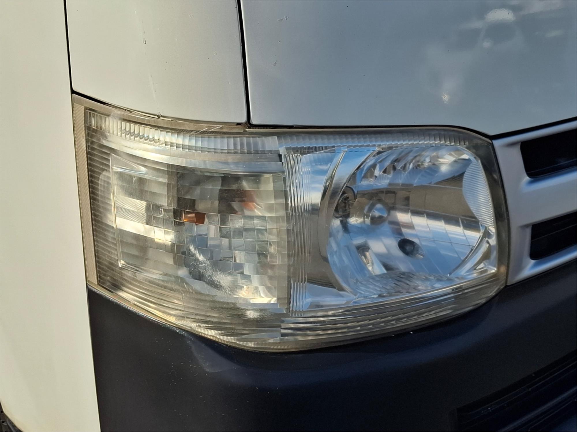 2012 TOYOTA HIACE TRH201R MY12 UPGRADE LWB 4 SP AUTOMATIC 4D VAN