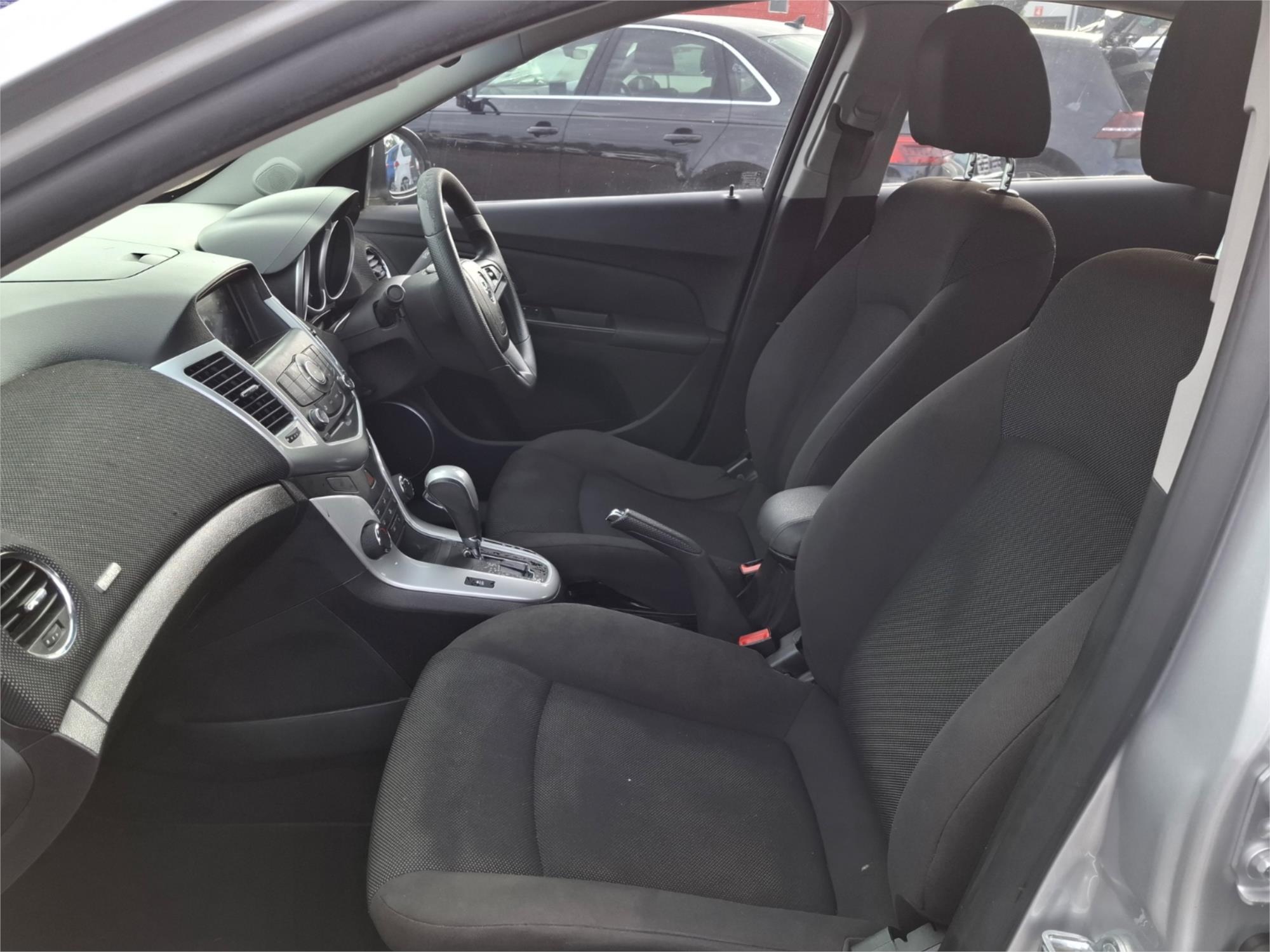 2014 HOLDEN CRUZE JH MY14 EQUIPE 6 SP AUTOMATIC 4D SEDAN
