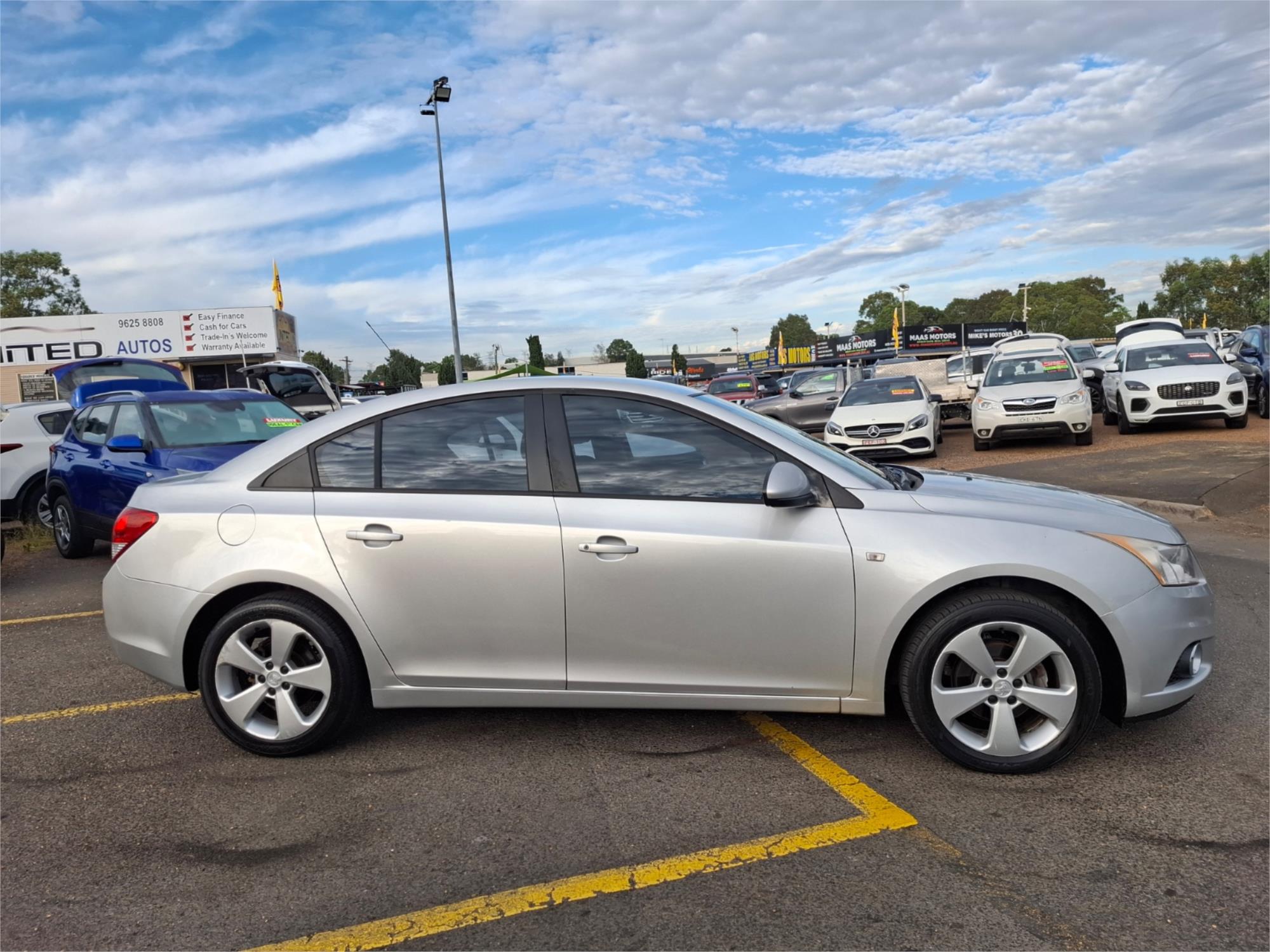 2014 HOLDEN CRUZE JH MY14 EQUIPE 6 SP AUTOMATIC 4D SEDAN