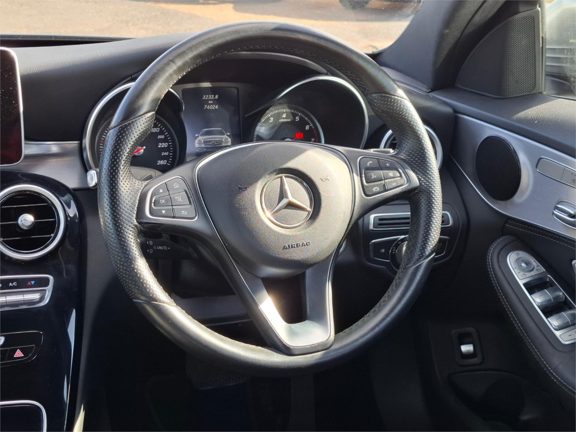 2015 MERCEDES-BENZ C200 205 7 SP AUTOMATIC 4D SEDAN