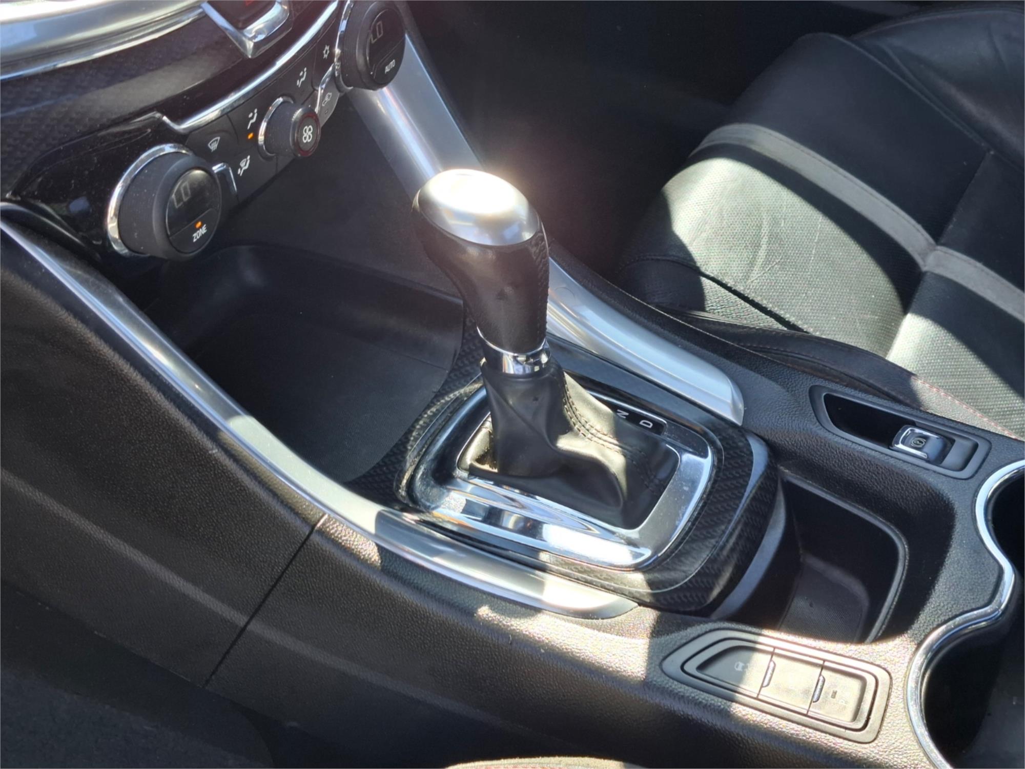 2013 HOLDEN UTE VF SS-V 6 SP AUTOMATIC UTILITY