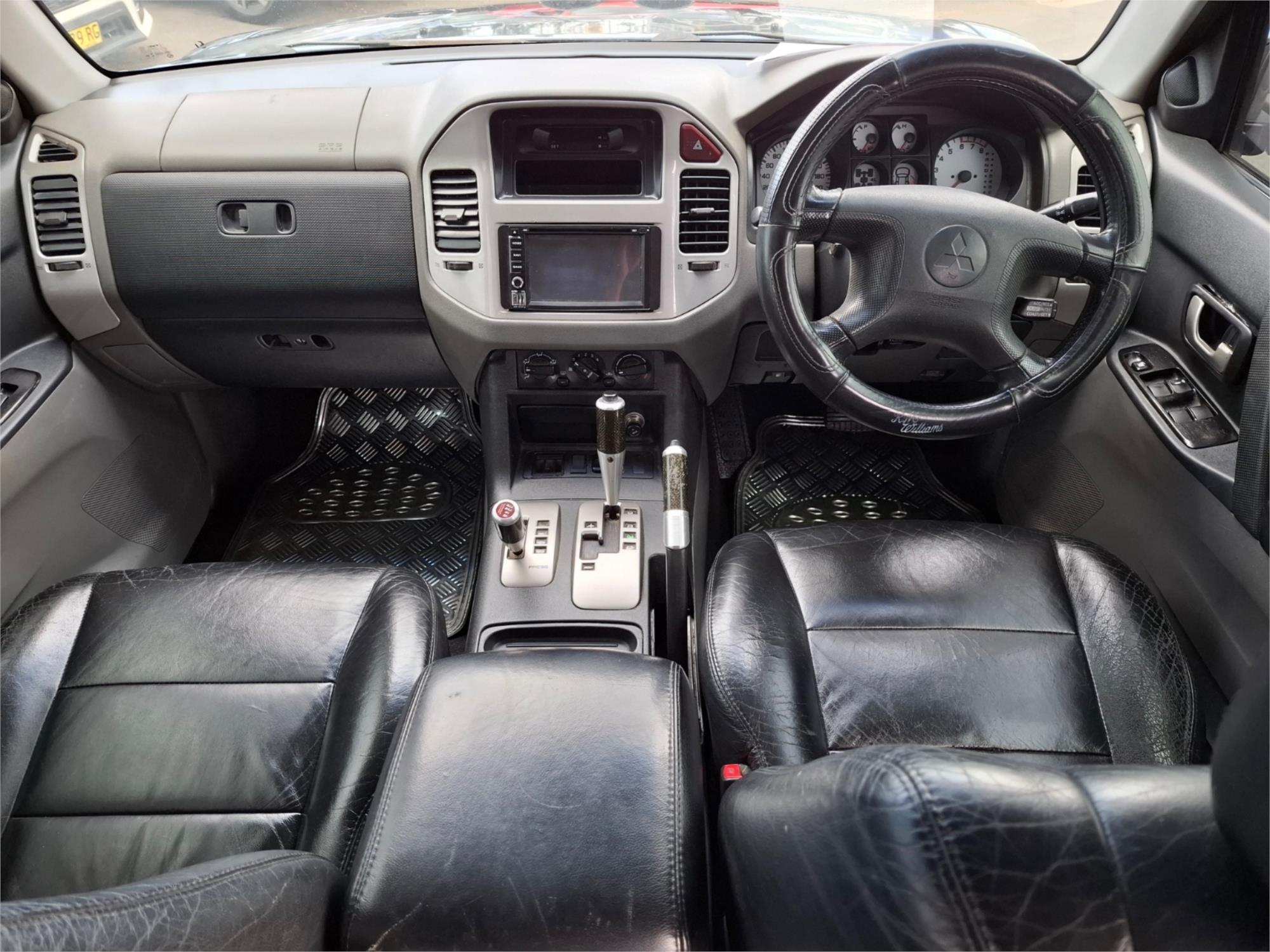 2006 MITSUBISHI PAJERO NP MY06 VR-X LWB (4x4) 5 SP AUTO SPORTS MODE 4D WAGON