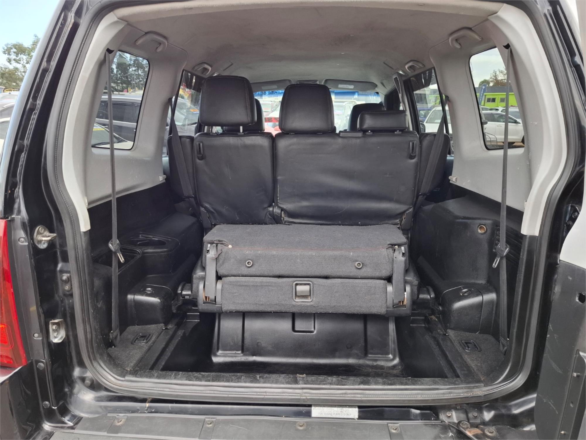 2006 MITSUBISHI PAJERO NP MY06 VR-X LWB (4x4) 5 SP AUTO SPORTS MODE 4D WAGON