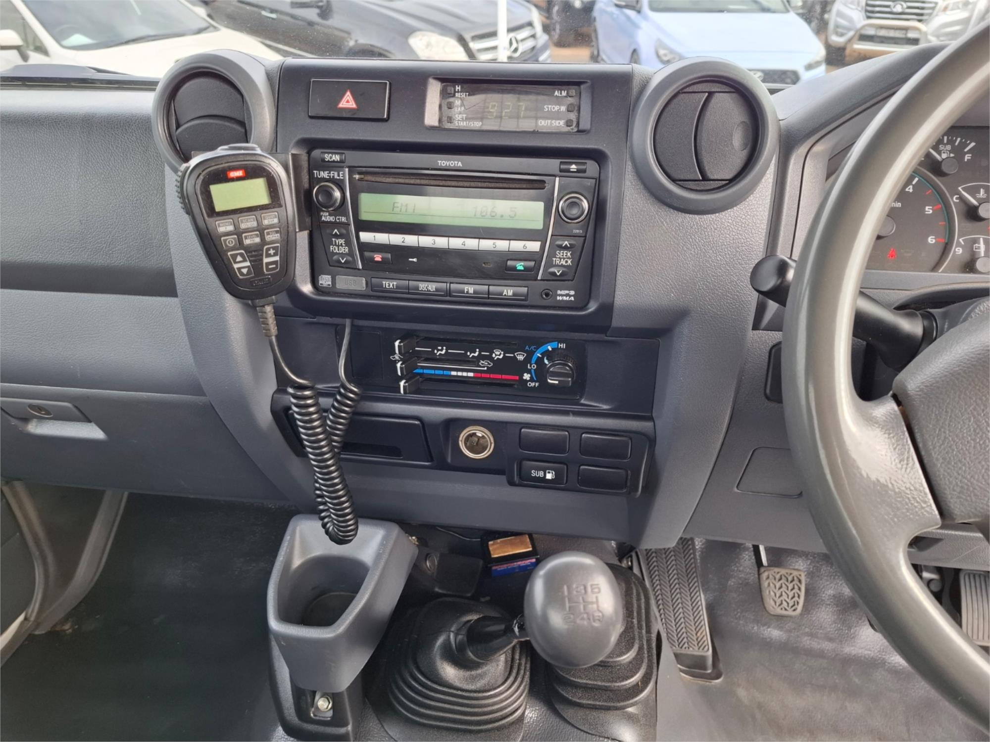 2010 TOYOTA LANDCRUISER VDJ79R 09 UPGRADE WORKMATE (4x4) 5 SP MANUAL C/CHAS