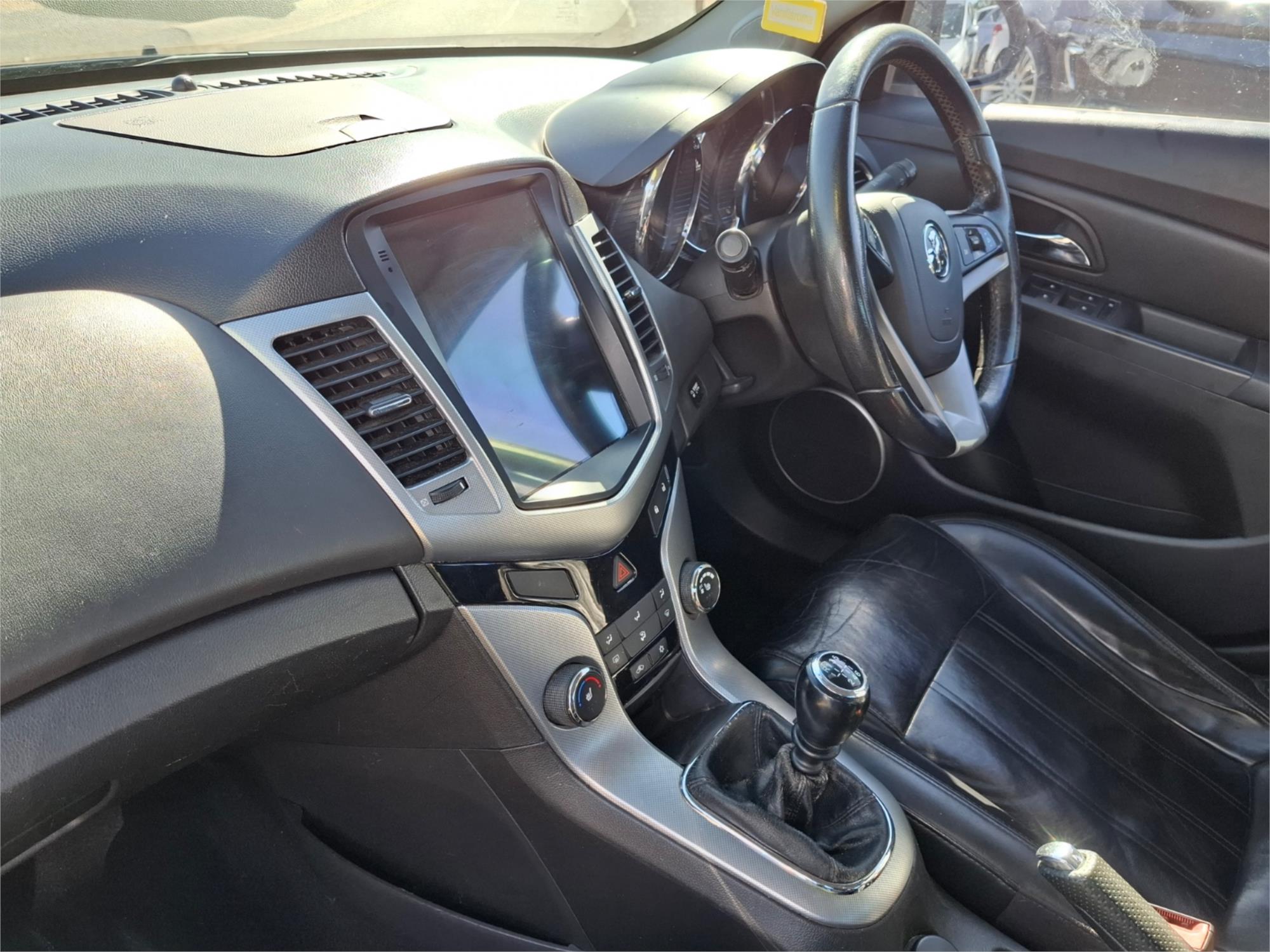2011 HOLDEN CRUZE JH MY12 SRi 6 SP MANUAL 4D SEDAN