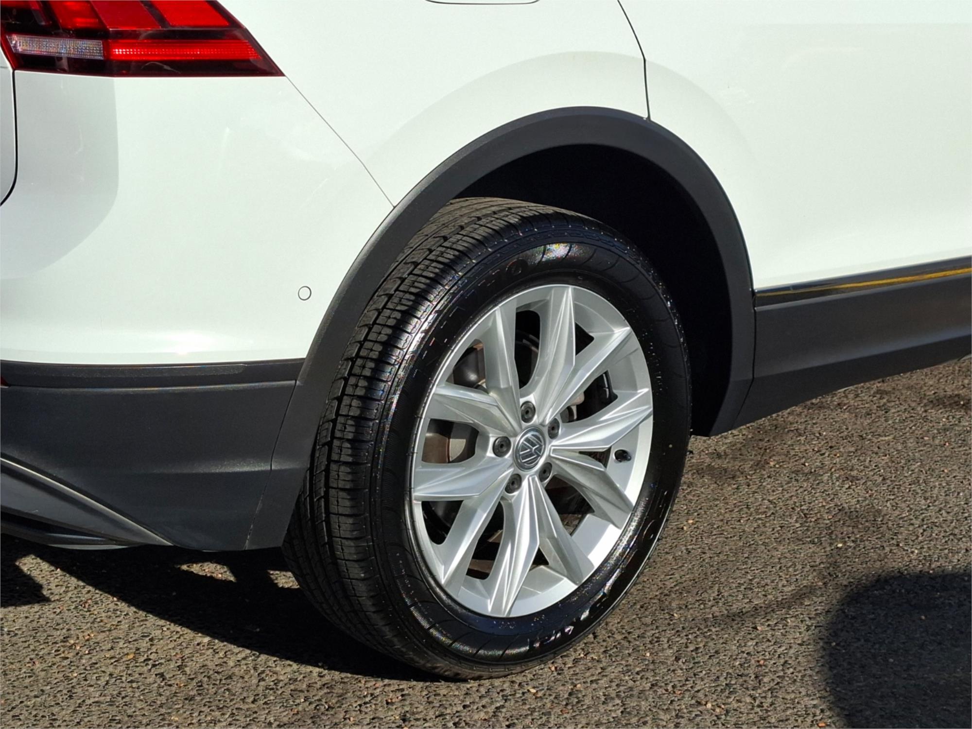 2018 VOLKSWAGEN TIGUAN 5NA MY19 132 TSI COMFORTLINE 7 SP AUTO DIRECT SHIFT 4D WAGON