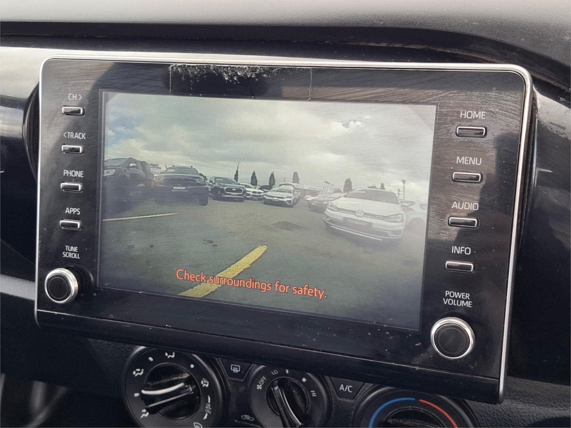 2023 TOYOTA HILUX TGN121R WORKMATE (4x2) 6 SP AUTOMATIC C/CHAS