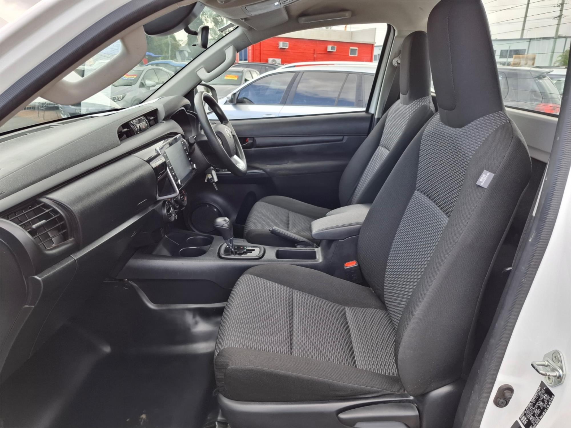 2023 TOYOTA HILUX TGN121R WORKMATE (4x2) 6 SP AUTOMATIC C/CHAS