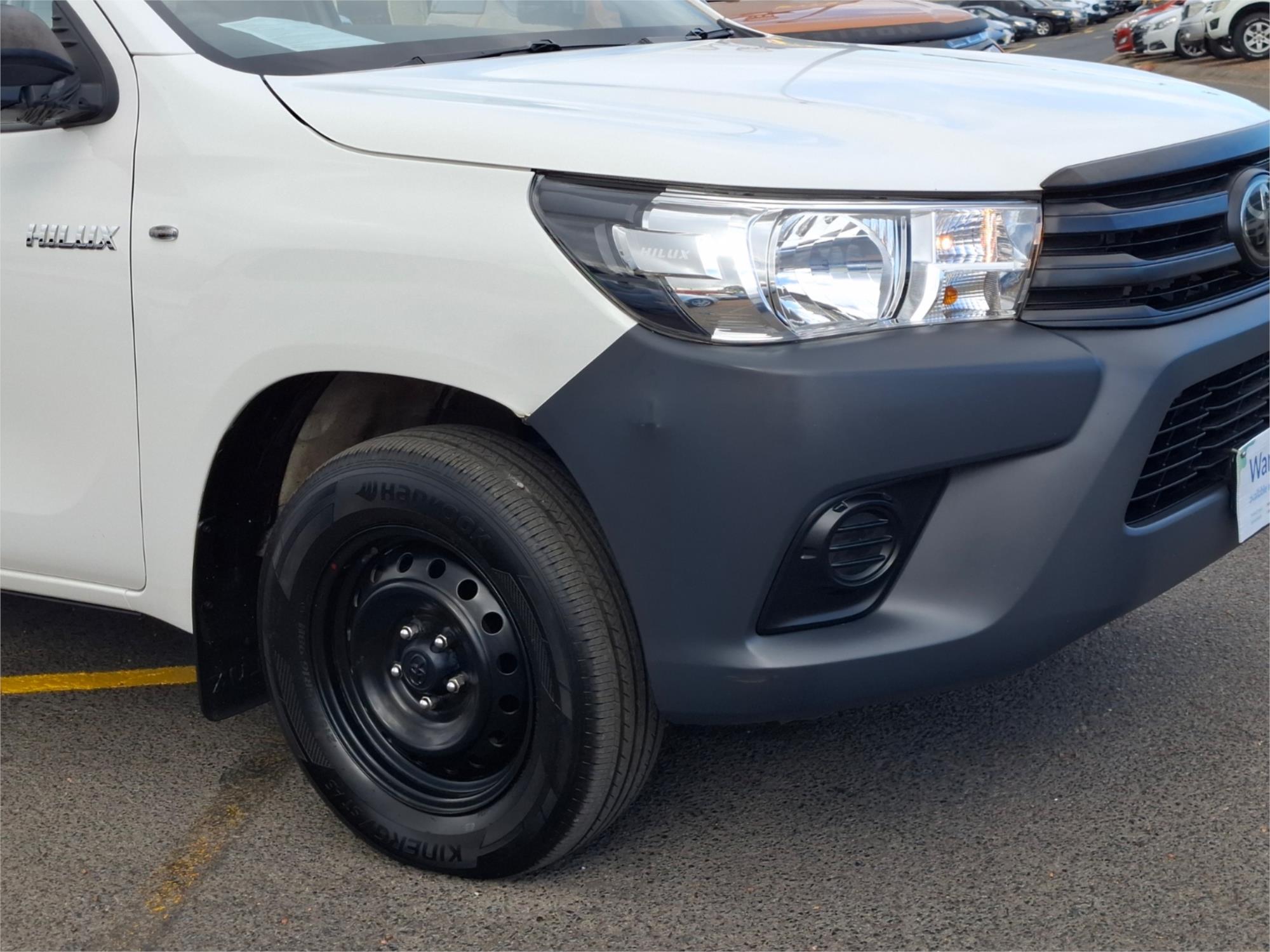 2023 TOYOTA HILUX TGN121R WORKMATE (4x2) 6 SP AUTOMATIC C/CHAS