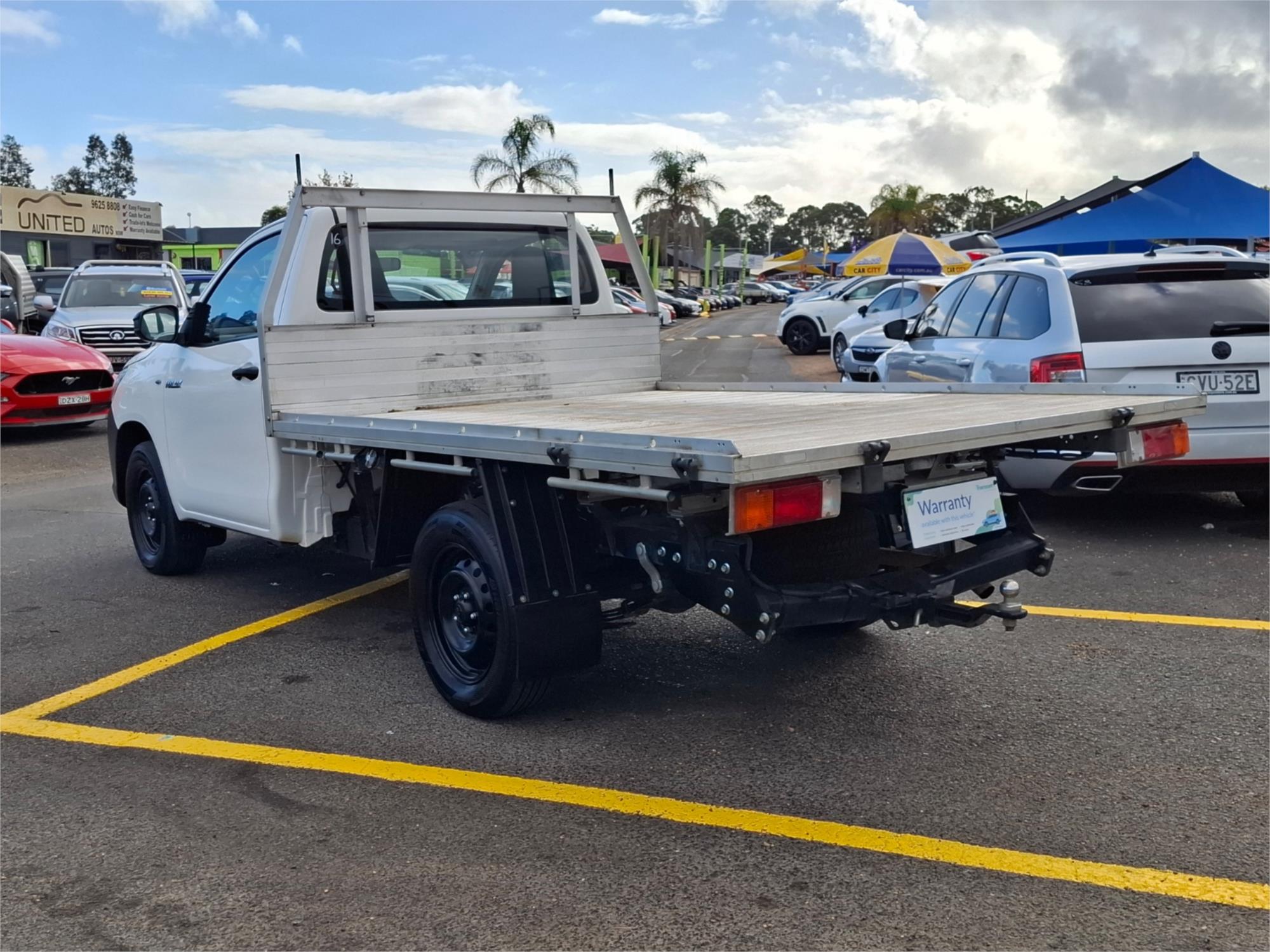 2023 TOYOTA HILUX TGN121R WORKMATE (4x2) 6 SP AUTOMATIC C/CHAS