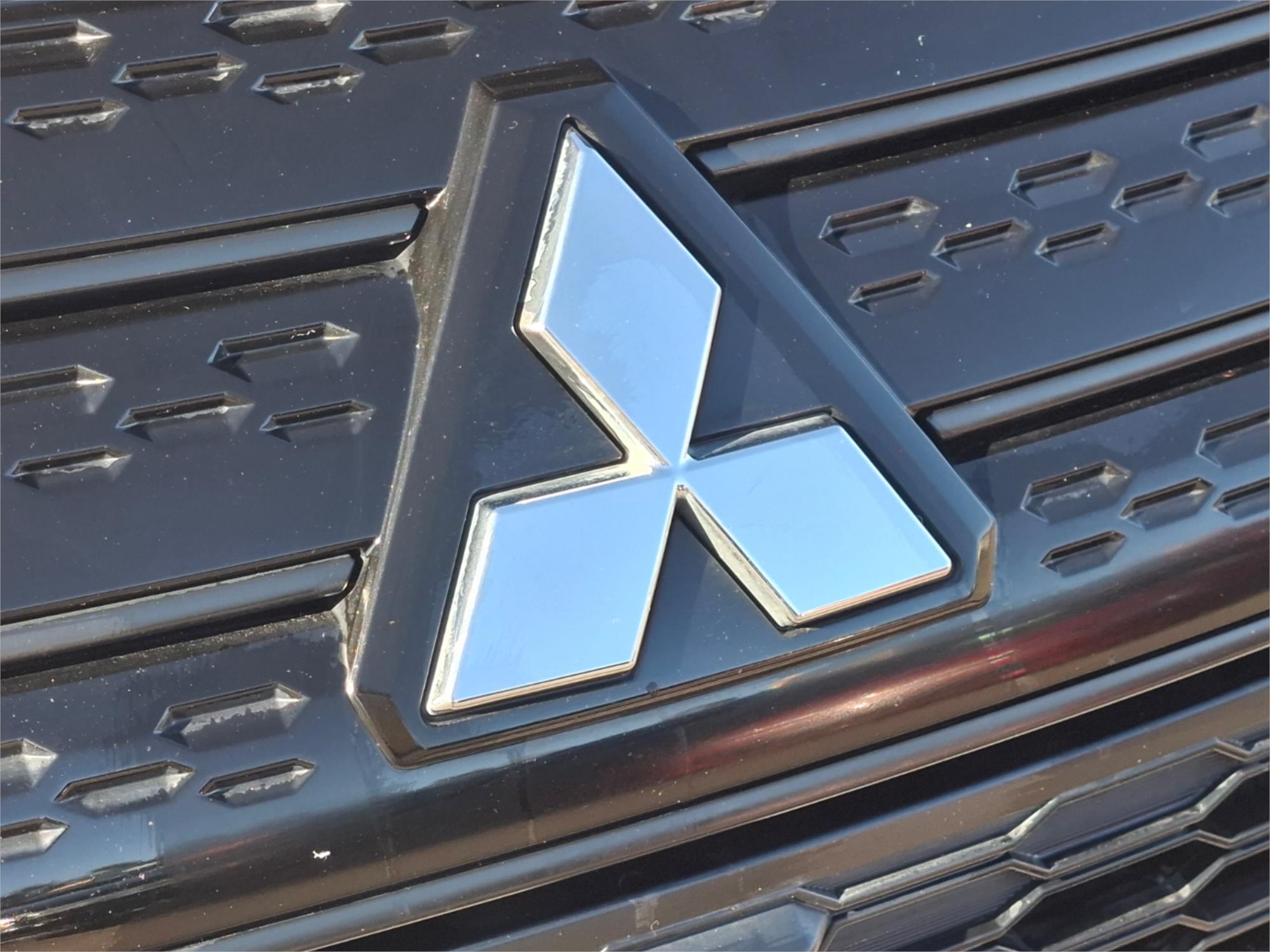 2023 MITSUBISHI OUTLANDER ZM MY23 LS 7 SEAT (AWD) CVT AUTO 8 SPEED 4D WAGON