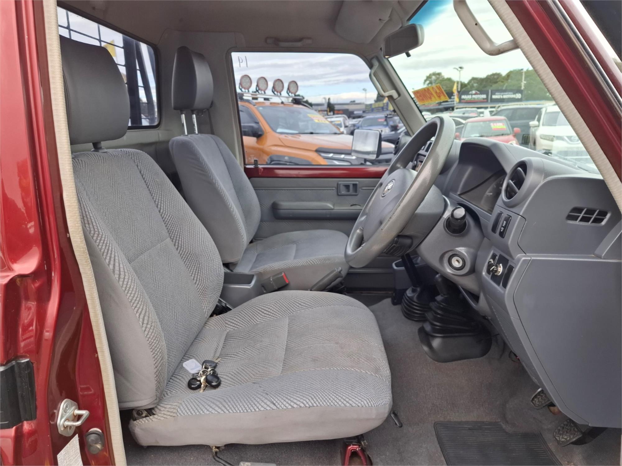 2009 TOYOTA LANDCRUISER VDJ79R 09 UPGRADE GXL (4x4) 5 SP MANUAL C/CHAS
