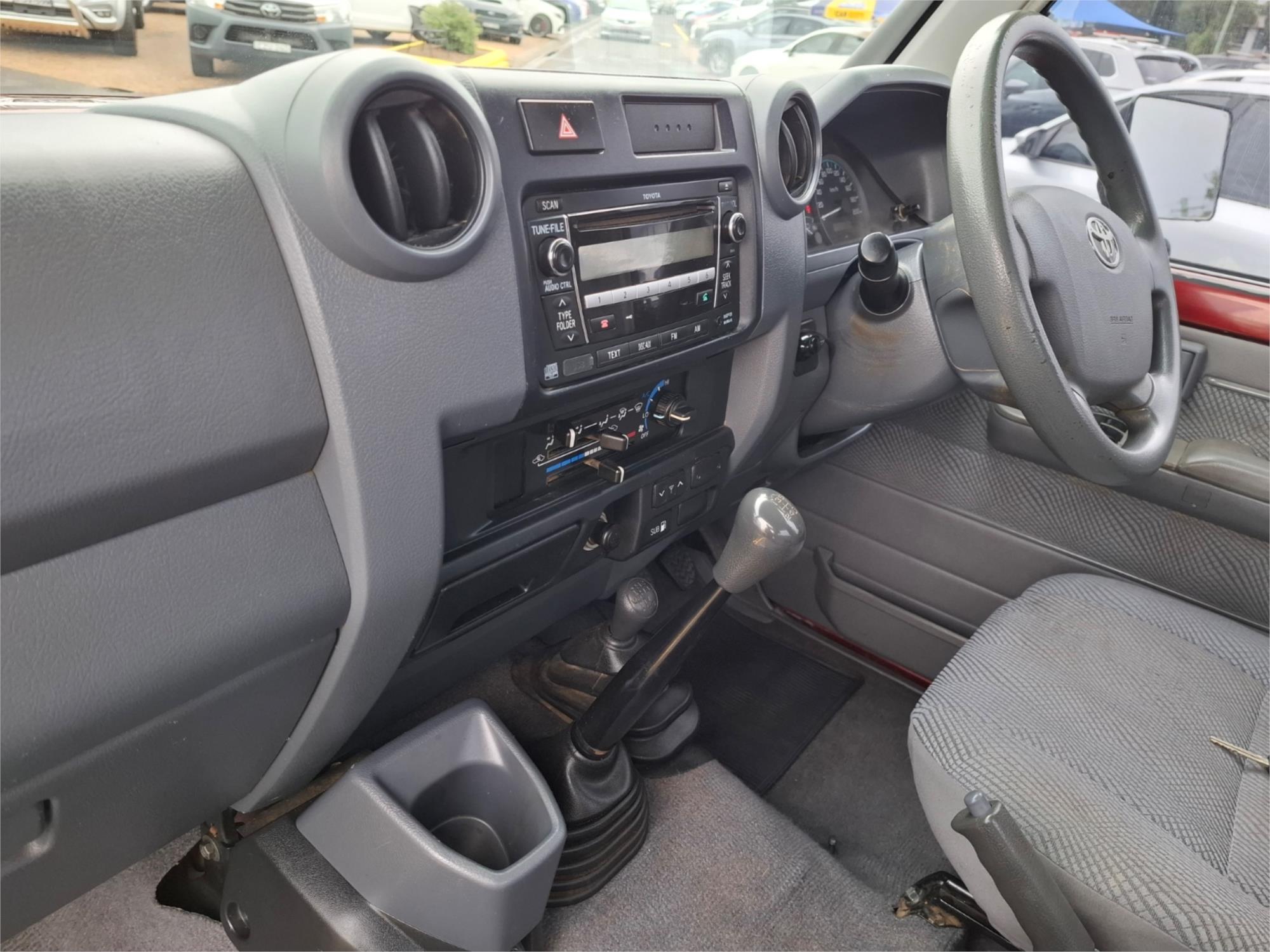 2009 TOYOTA LANDCRUISER VDJ79R 09 UPGRADE GXL (4x4) 5 SP MANUAL C/CHAS