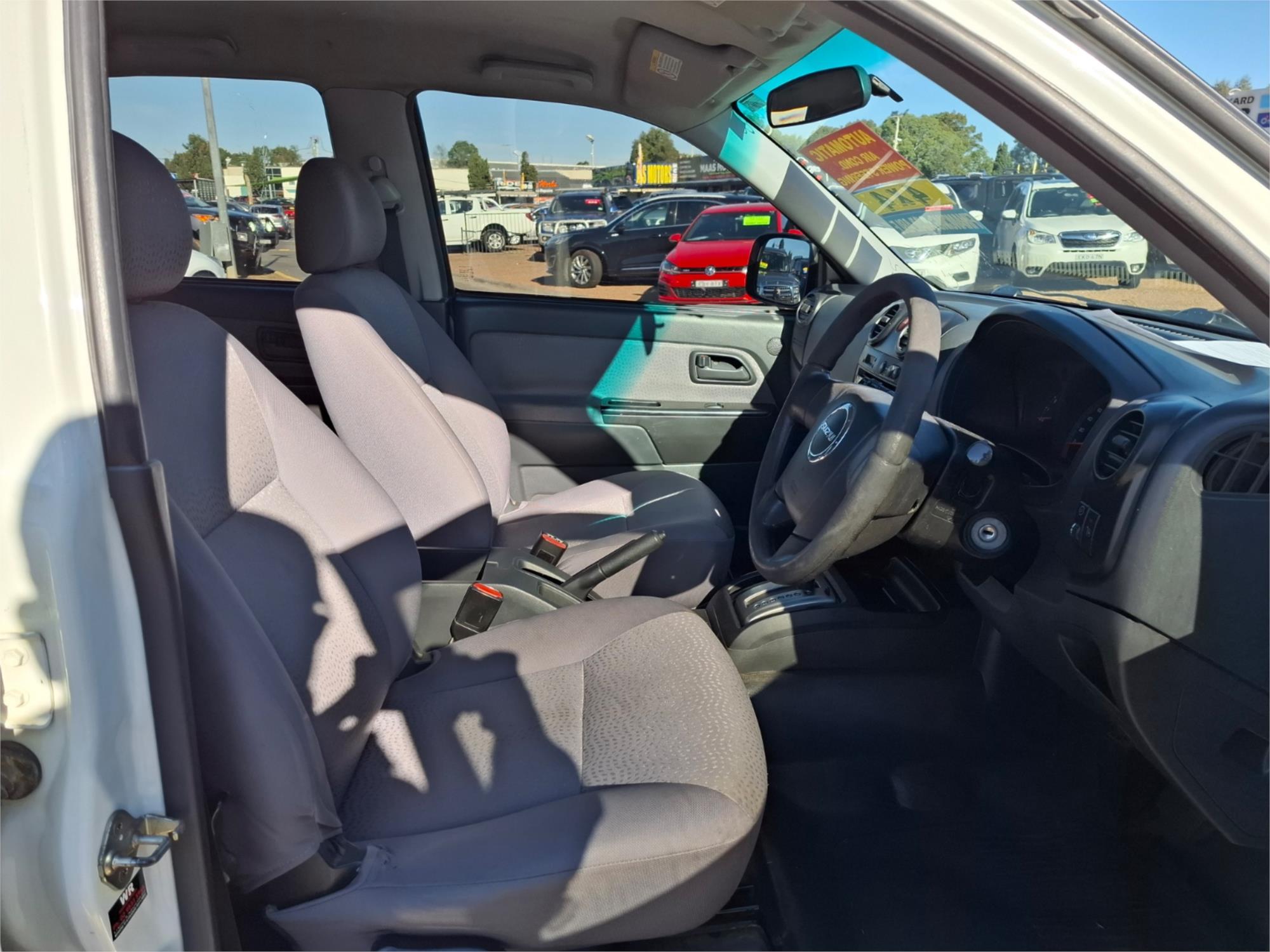 2012 ISUZU D-MAX TF MY10 SX (4x4) 4 SP AUTOMATIC DUAL CAB UTILITY