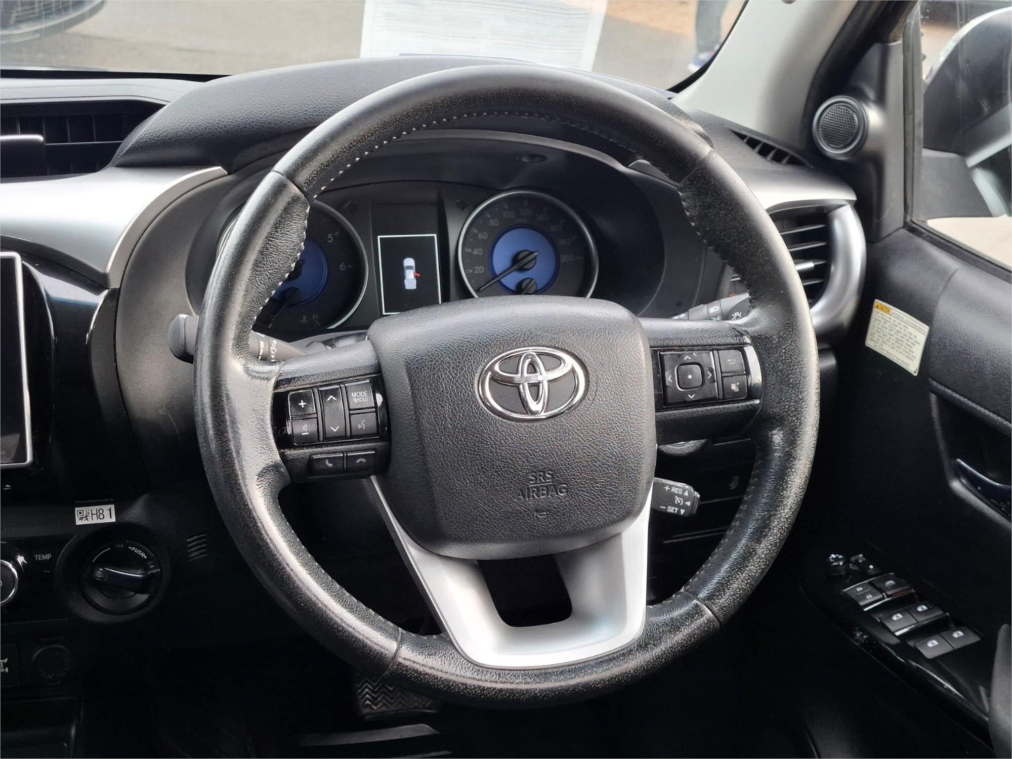 2015 TOYOTA HILUX GUN126R SR5 (4x4) 6 SP AUTOMATIC DUAL CAB UTILITY