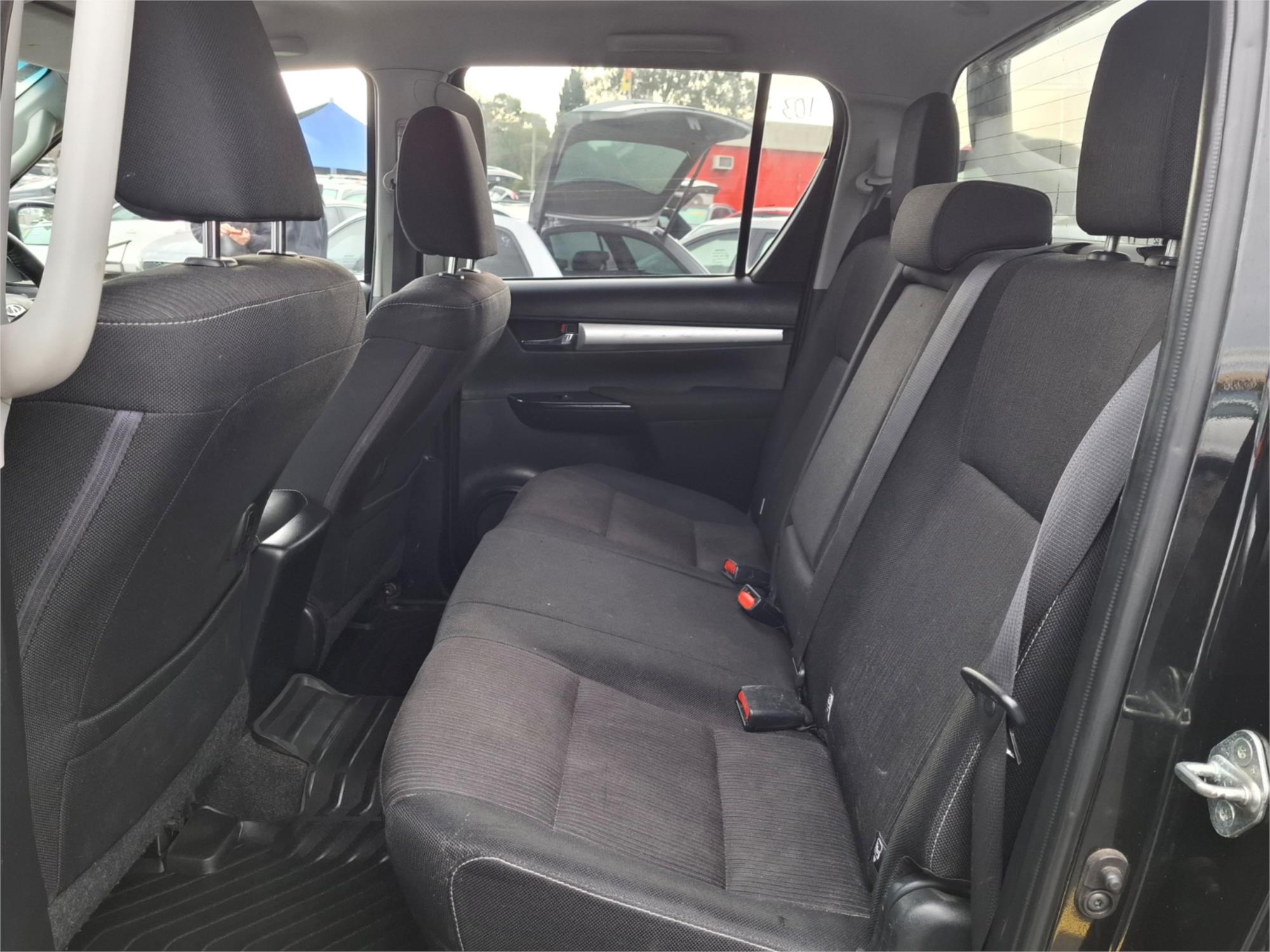 2015 TOYOTA HILUX GUN126R SR5 (4x4) 6 SP AUTOMATIC DUAL CAB UTILITY