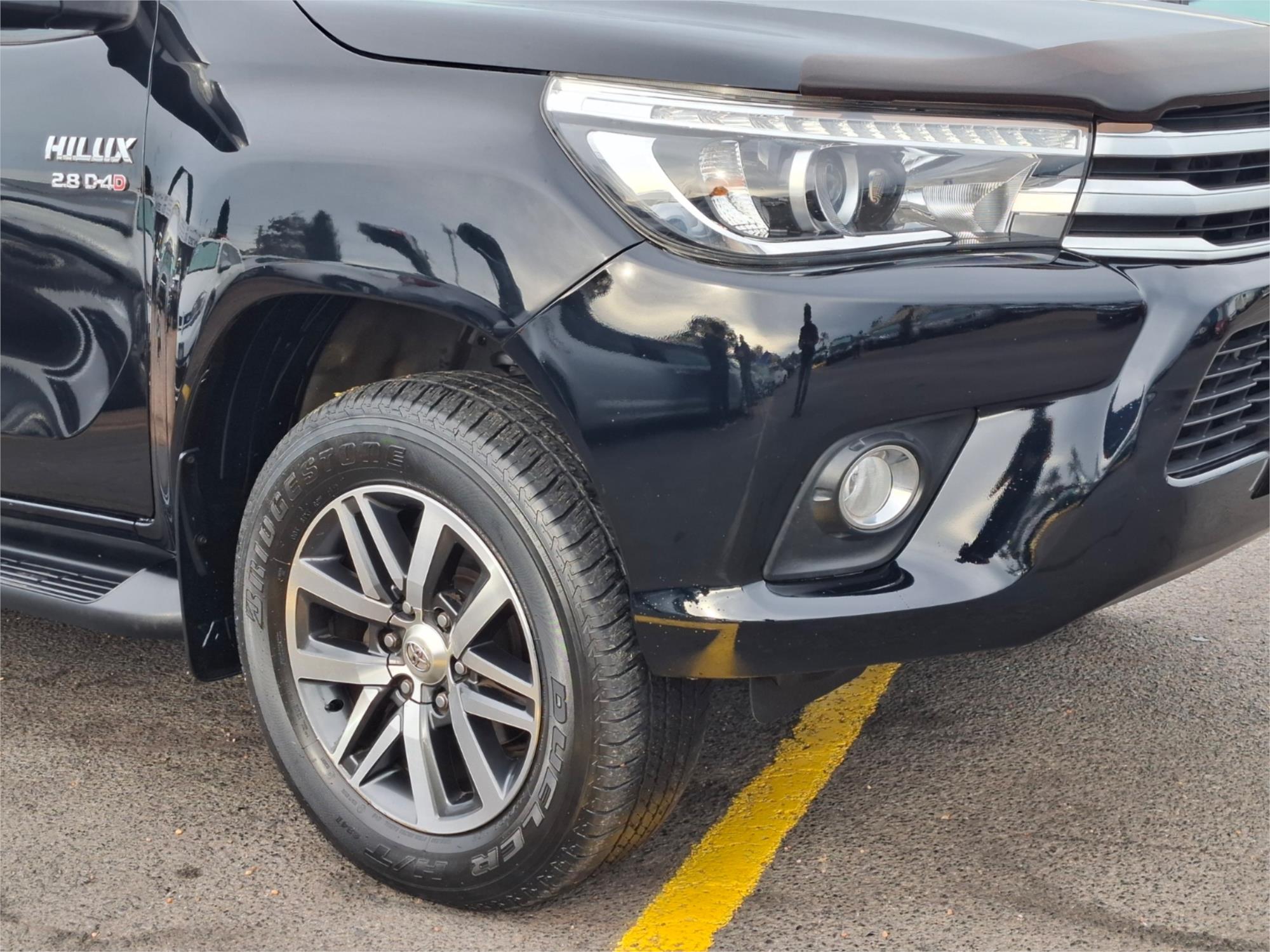 2015 TOYOTA HILUX GUN126R SR5 (4x4) 6 SP AUTOMATIC DUAL CAB UTILITY