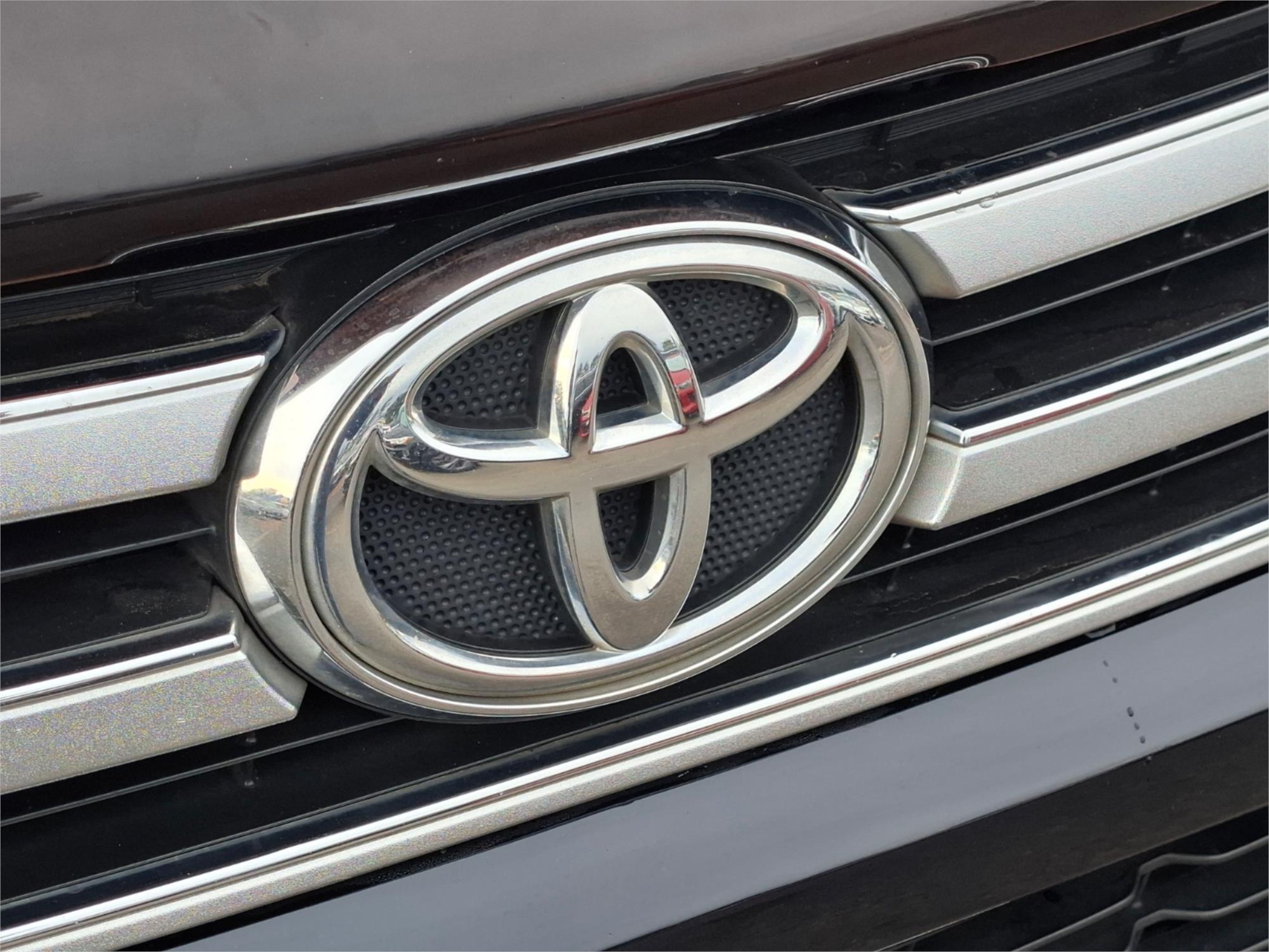 2015 TOYOTA HILUX GUN126R SR5 (4x4) 6 SP AUTOMATIC DUAL CAB UTILITY