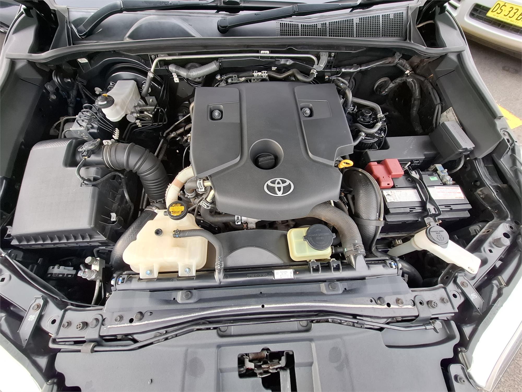 2015 TOYOTA HILUX GUN126R SR5 (4x4) 6 SP AUTOMATIC DUAL CAB UTILITY