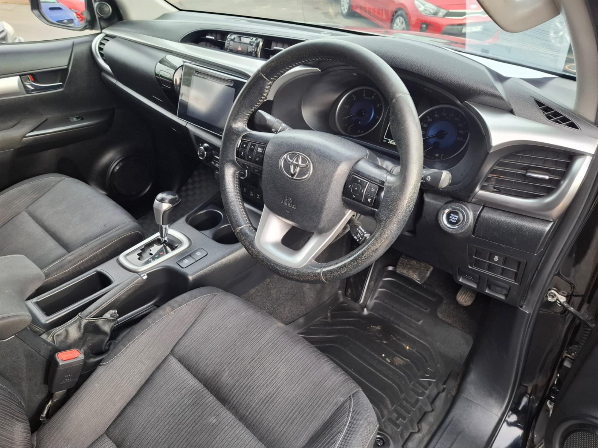 2015 TOYOTA HILUX GUN126R SR5 (4x4) 6 SP AUTOMATIC DUAL CAB UTILITY