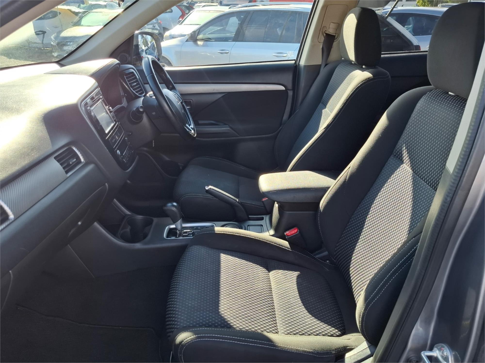 2016 MITSUBISHI OUTLANDER ZK MY16 LS (4x2) CONTINUOUS VARIABLE 4D WAGON