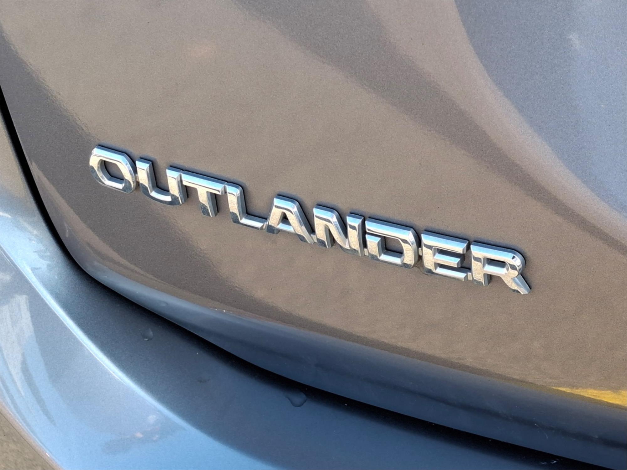 2016 MITSUBISHI OUTLANDER ZK MY16 LS (4x2) CONTINUOUS VARIABLE 4D WAGON